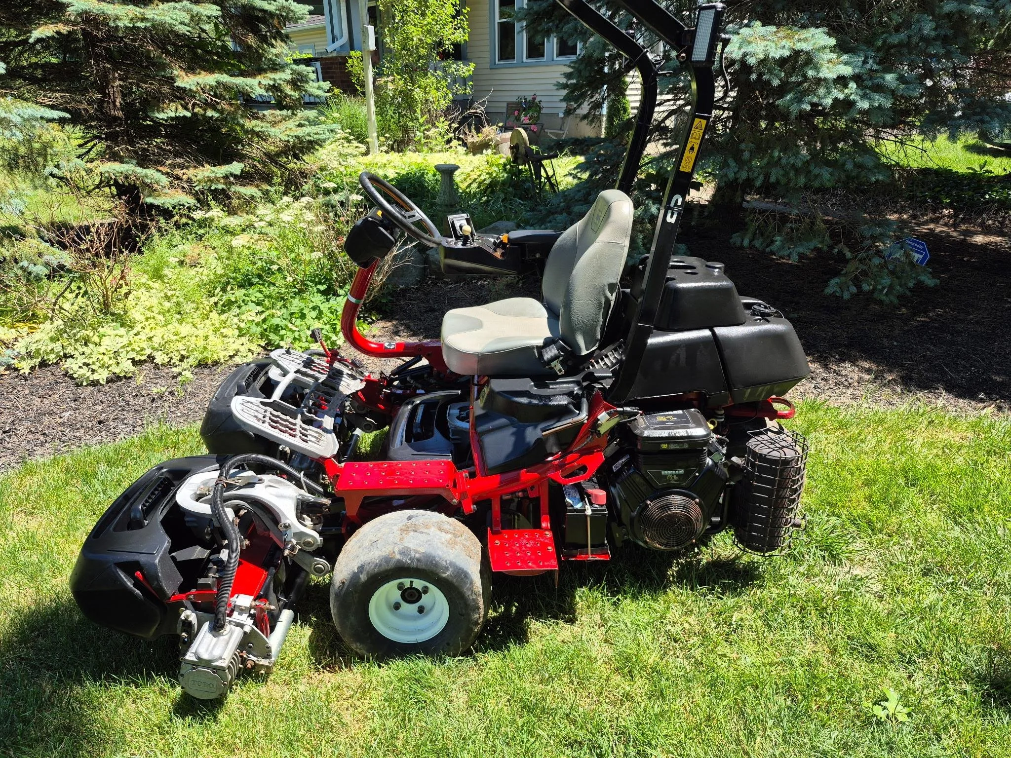 2021 Toro 3320 greensmower
