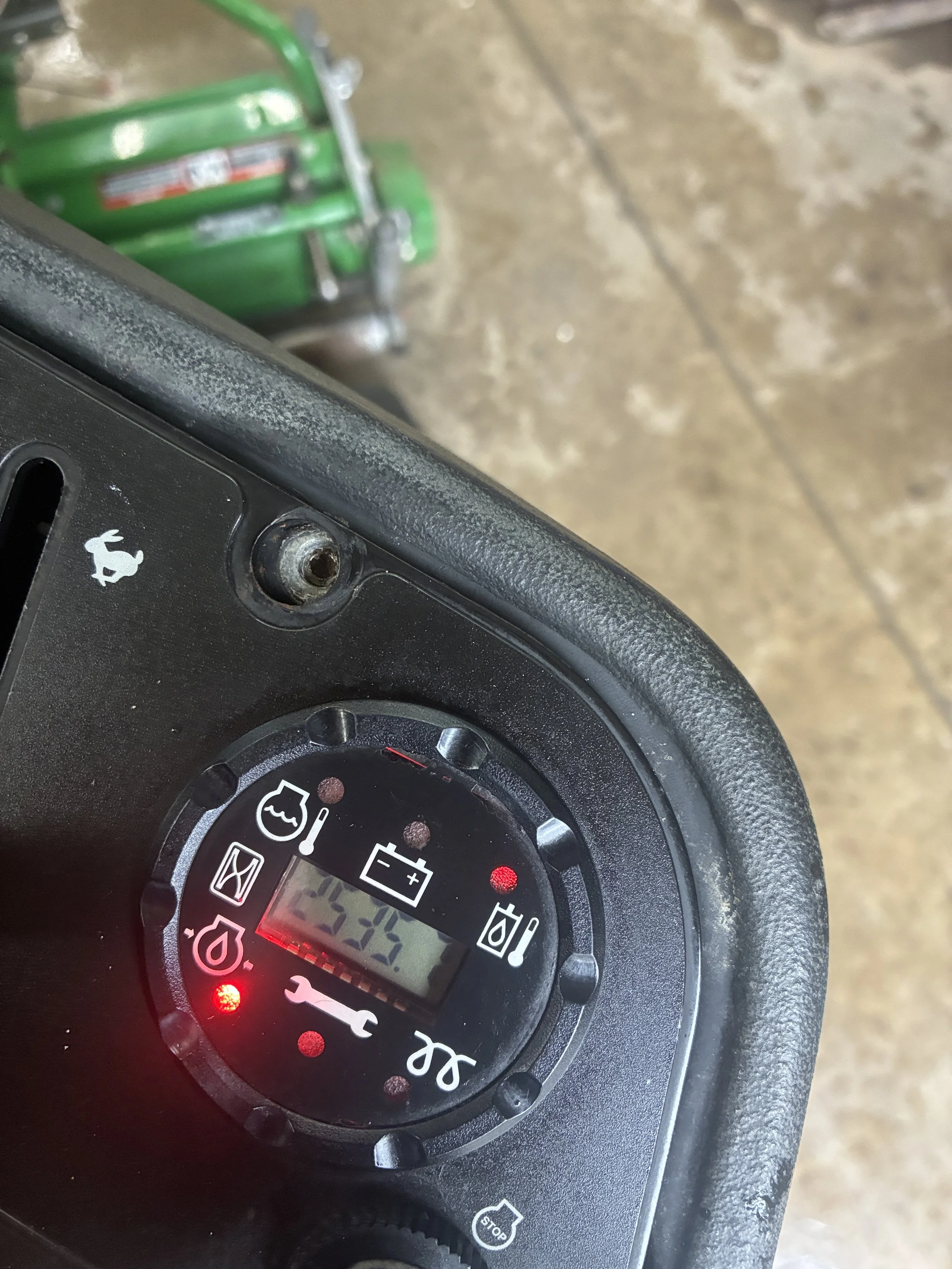 2016 John Deere greensmower 2500B