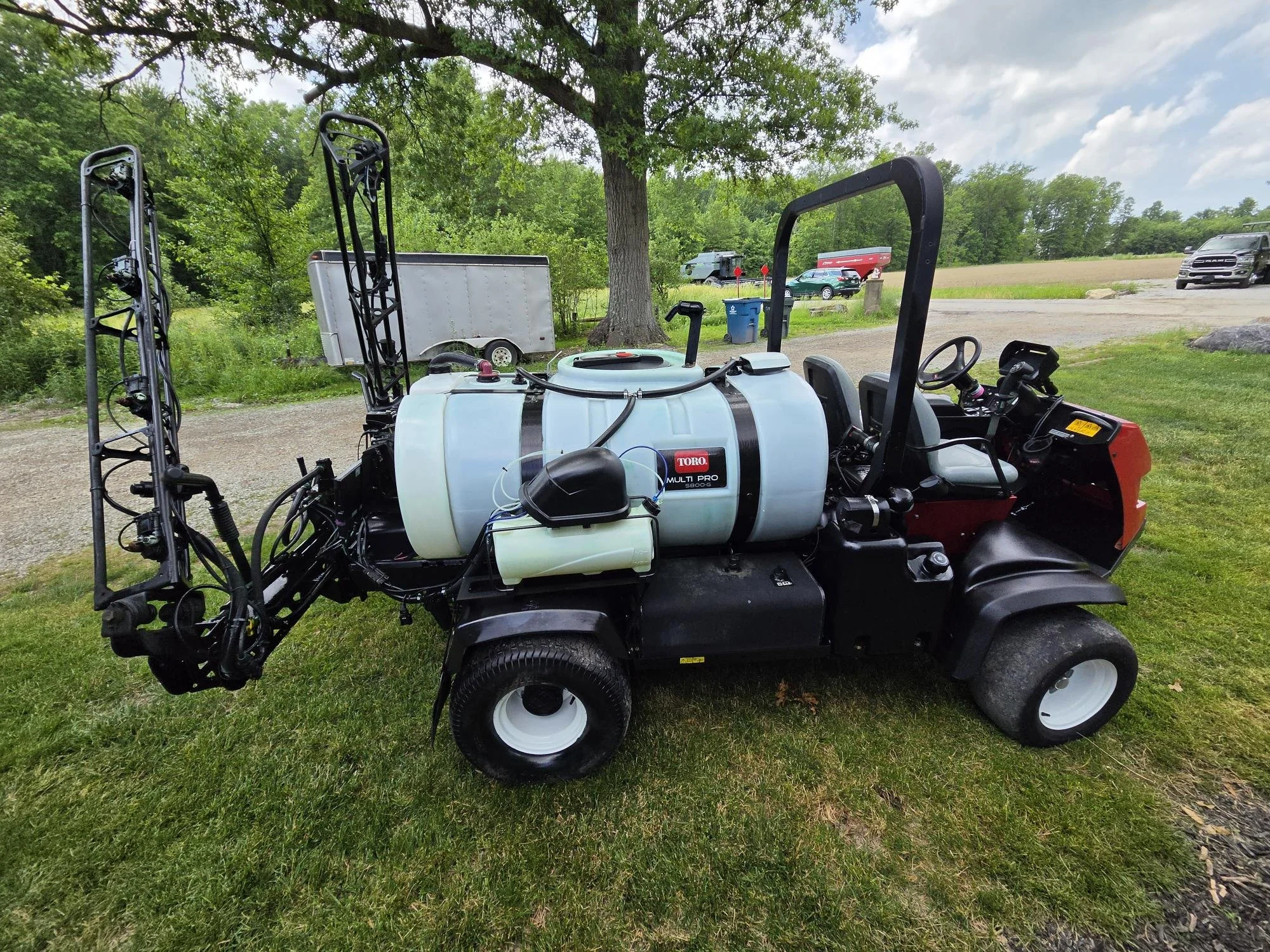 2016 Toro 5800 sprayer 300 gallon