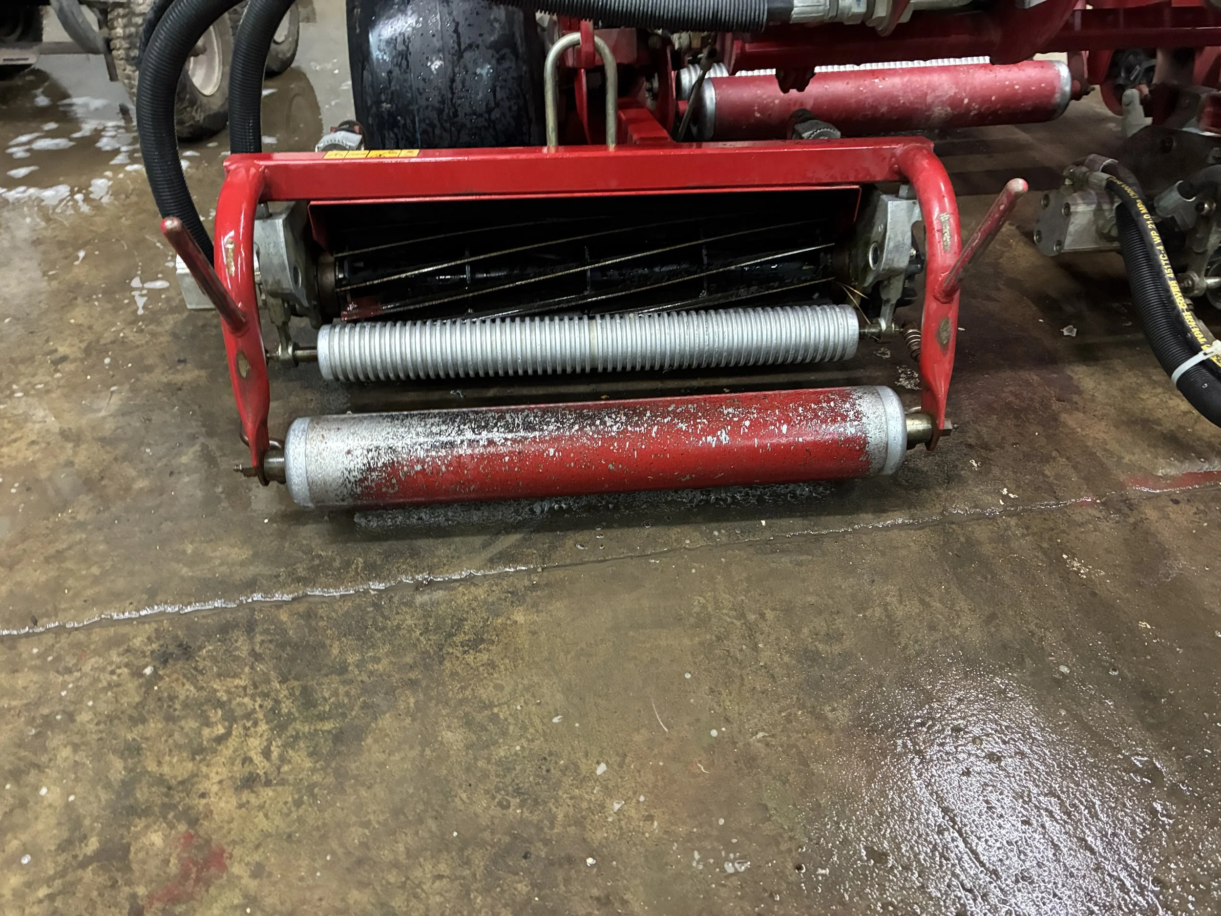 2017  Toro greens mower 3150Q