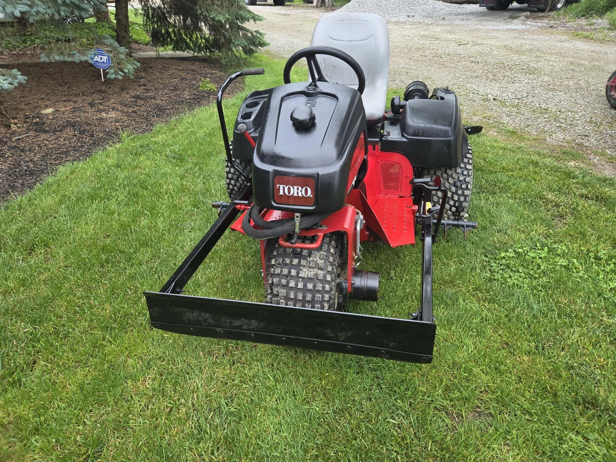 2010  Toro 3040 new engine plow mid and rear rakes