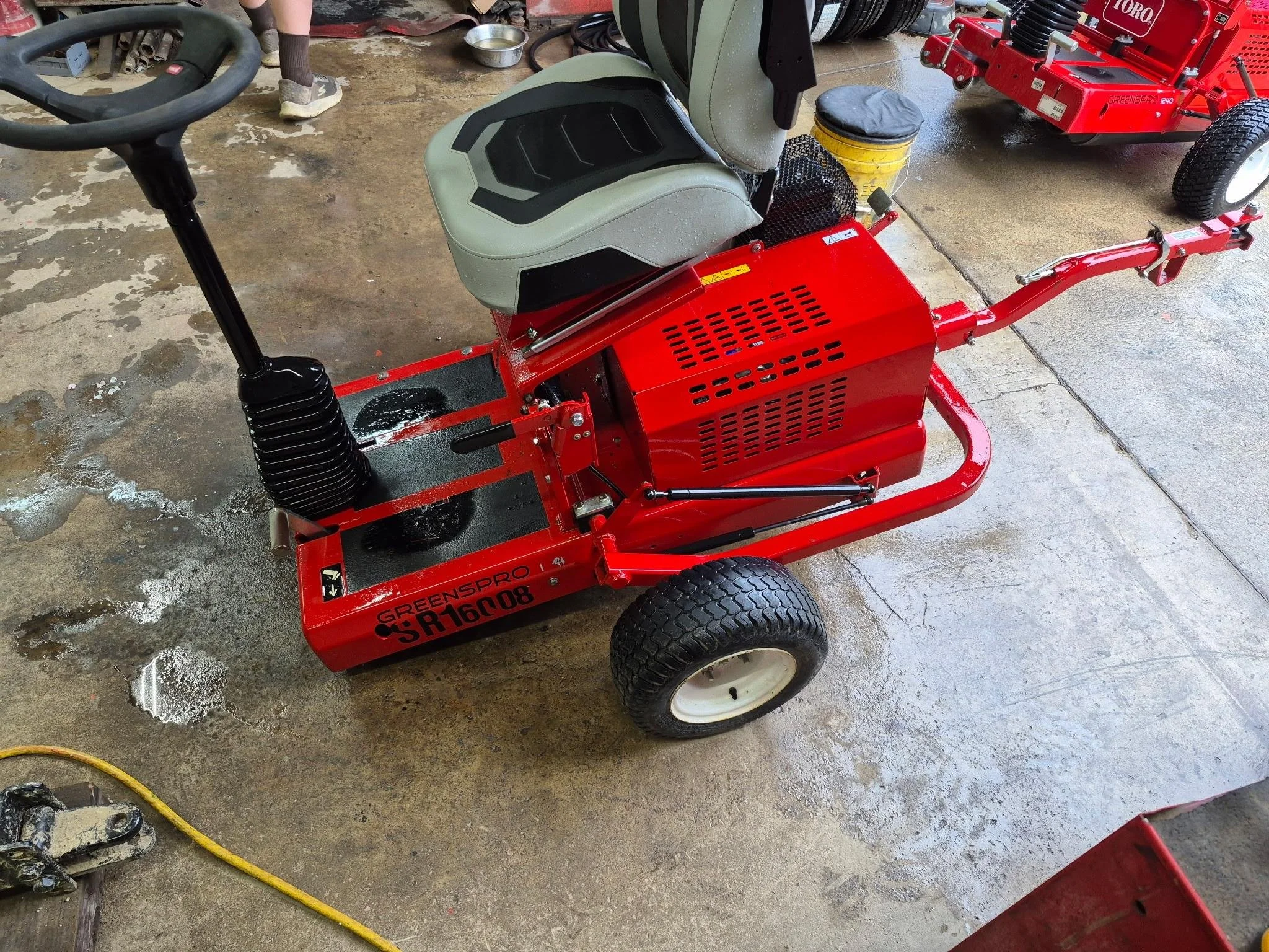2015 Toro 1240 greensroller
