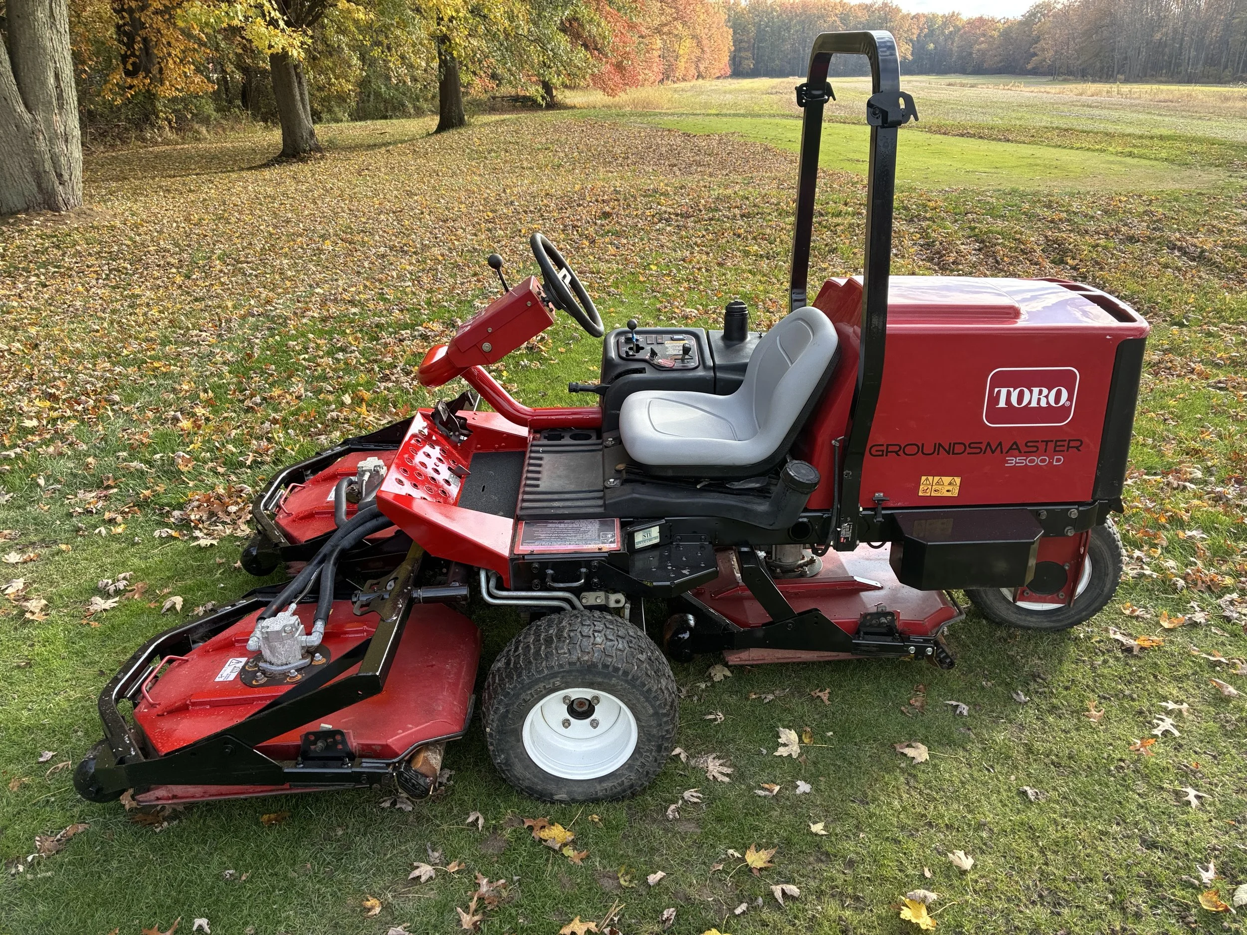 2013 Toro 3505 D  non sidewinder mower