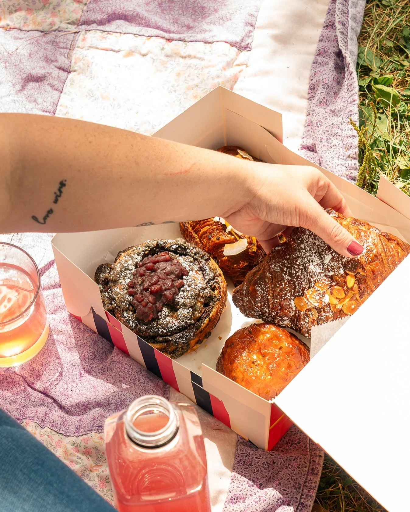 BakeLab, a blanket, &amp; your bestie = the best fall picnic.

-

-

-

#bakelab #brewlab #patisserie #cafe #bakery #pastry #fallishere #chambana #uiuc