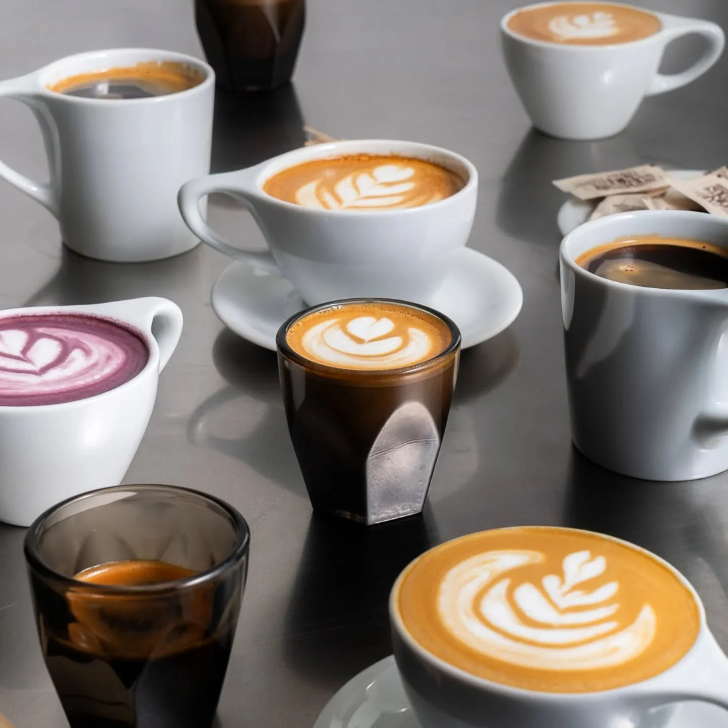 meant to be enjoyed, not to be rushed. coffee for here, please!

.

.

.
#latte #cafe #coffee