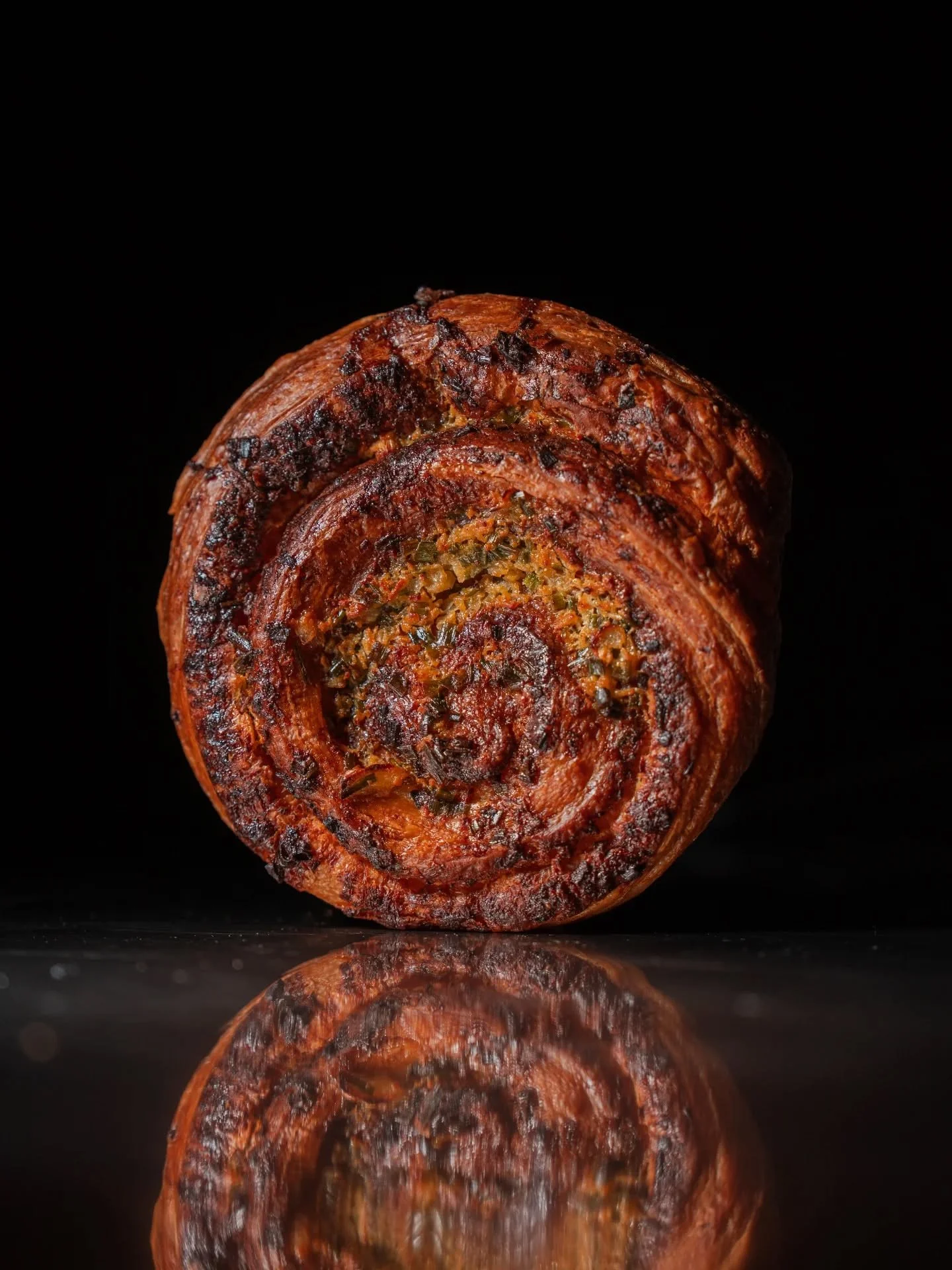 have you tried our new garlic roll? it's the perfect spin on a classic cinnamon roll, but savory! 

📍Available at all Labs locations 

.

.

.
#cafe #bakery #coffee #coffeeshop #chambana