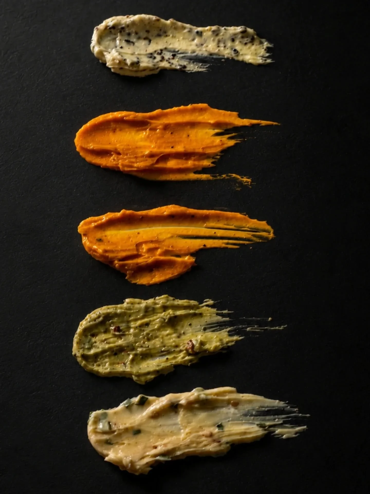 butter is here 🧈

pair our new breads with our handcrafted butters. pick from miso, sun-dried tomato, smoked honey, basil pistachio, or seaweed (or try all of them)! 

+ get a free mini butter when you purchase a loaf of bread, but we promise you'll