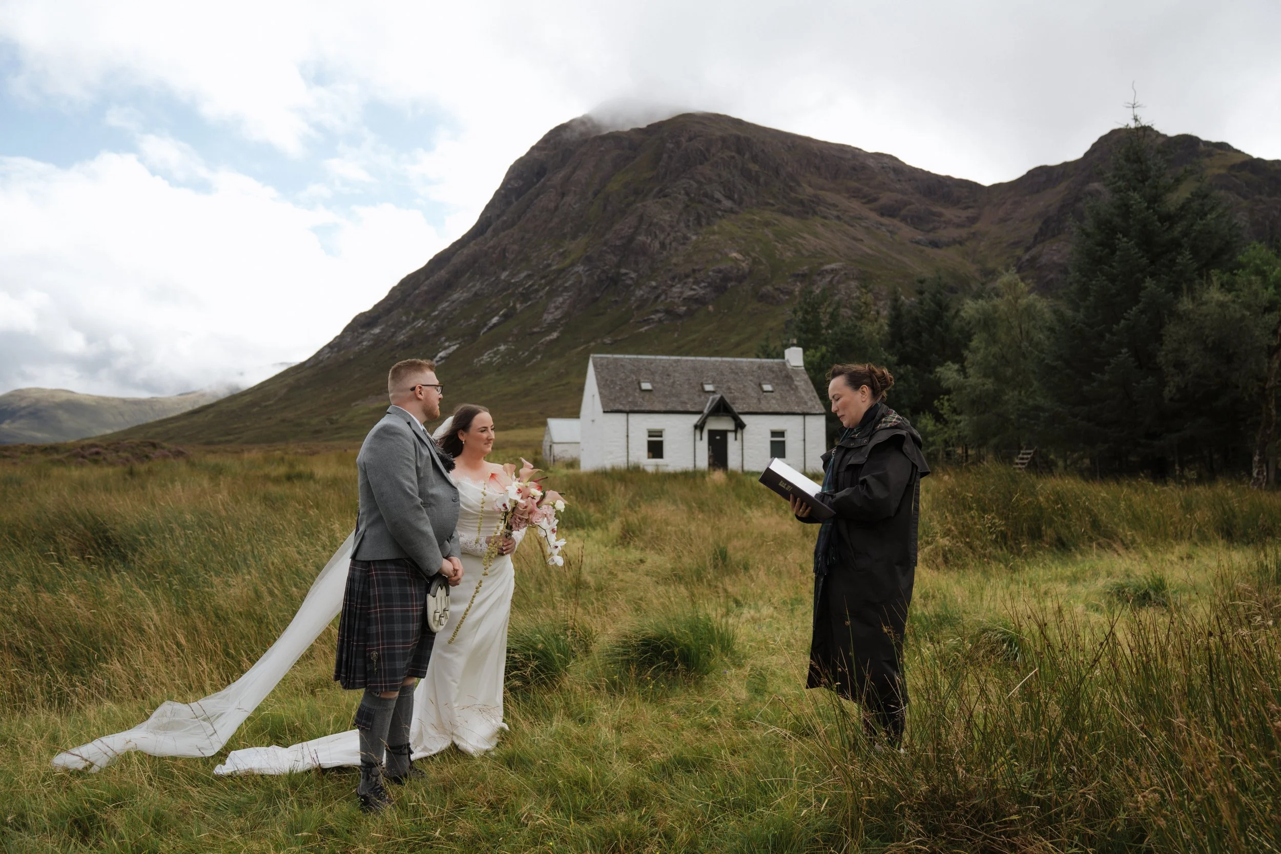 LTP-Sinead-and-Stephen-ceremony-9.jpg