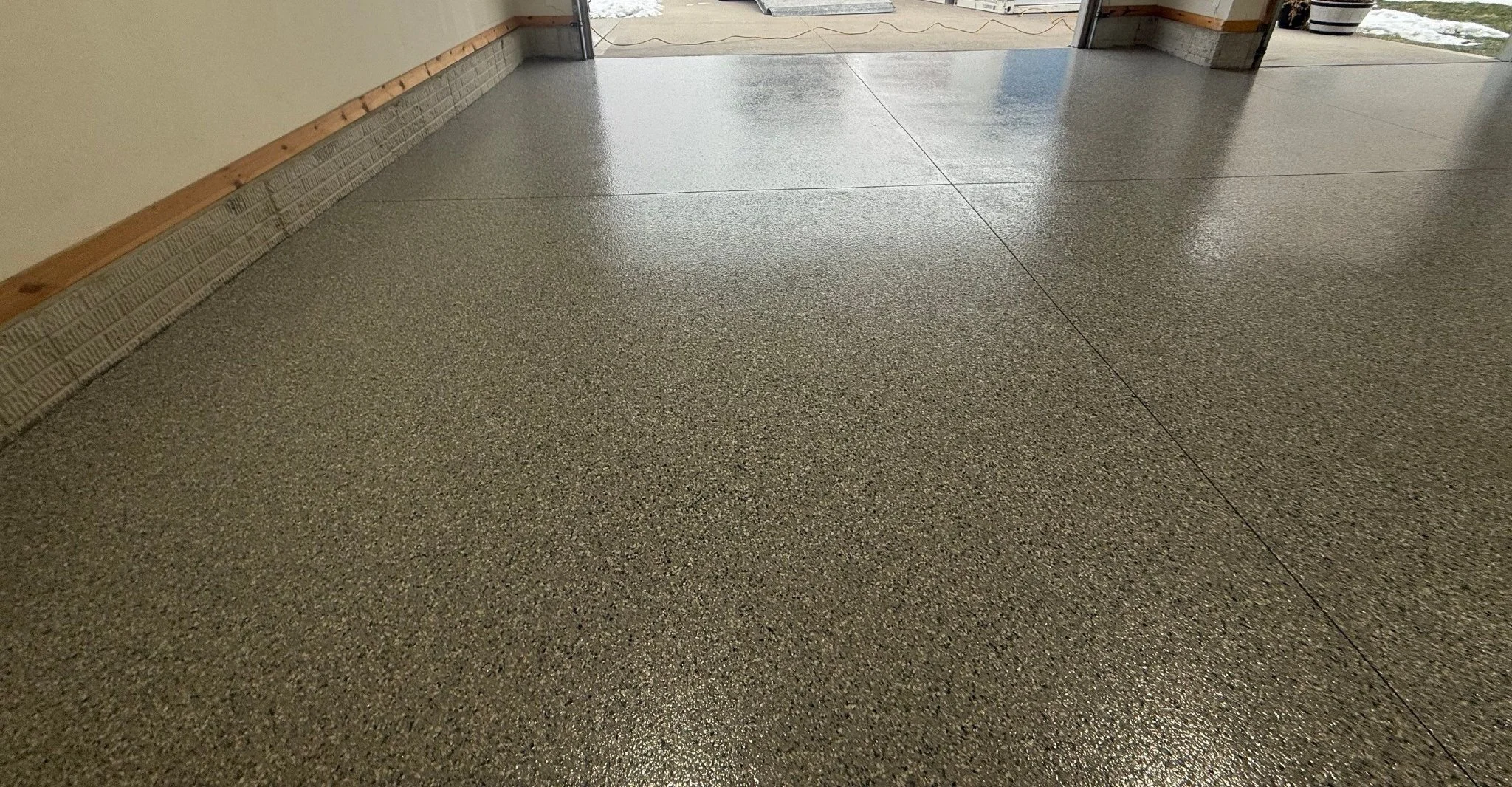 Choosing the Perfect Garage Floor Color &amp; Chip Pattern