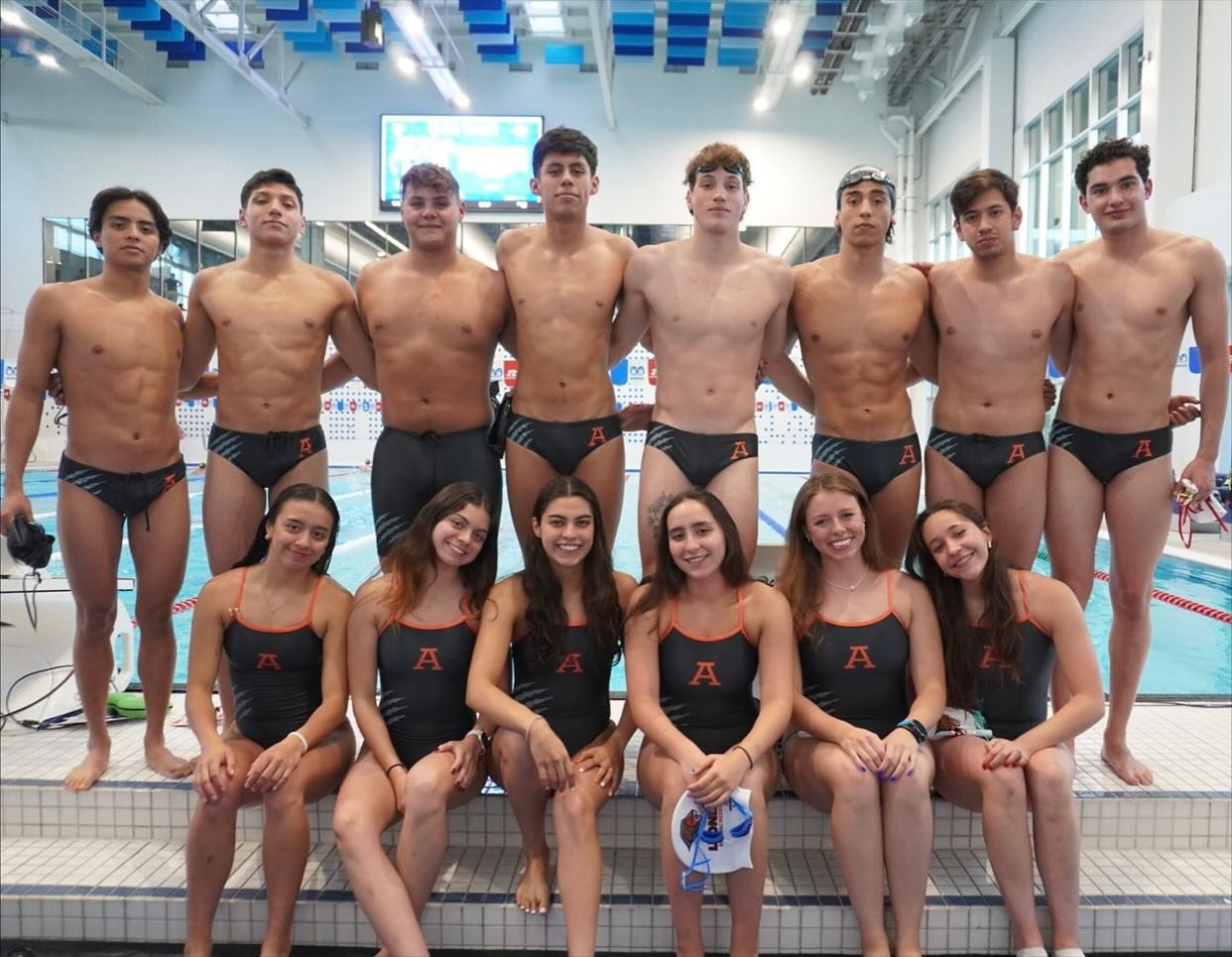 Inicia el CONADEIP 2025🔥y RR ya est&aacute;n en acci&oacute;n.

Integrantes del Team RR forman parte de esta competencia:
&bull; @_daxv_ma y @re_ojeda , representando a la Universidad An&aacute;huac
&bull; @yuri_sa_g , fondista, compitiendo por el T