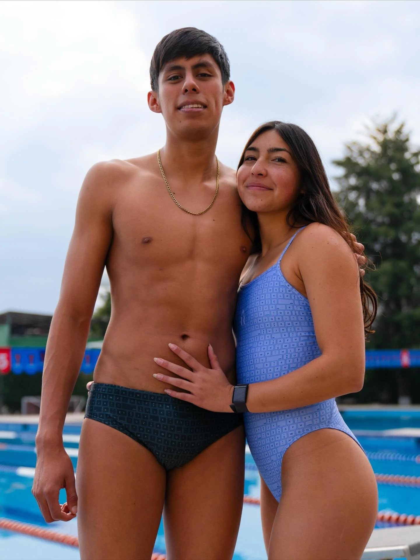 CYBER ⌨️, disponible para hacer MATCH 🖤💜. Aprovecha el &Uacute;LTIMO D&Iacute;A del BUEN FIN RR 🔥🔥🔥