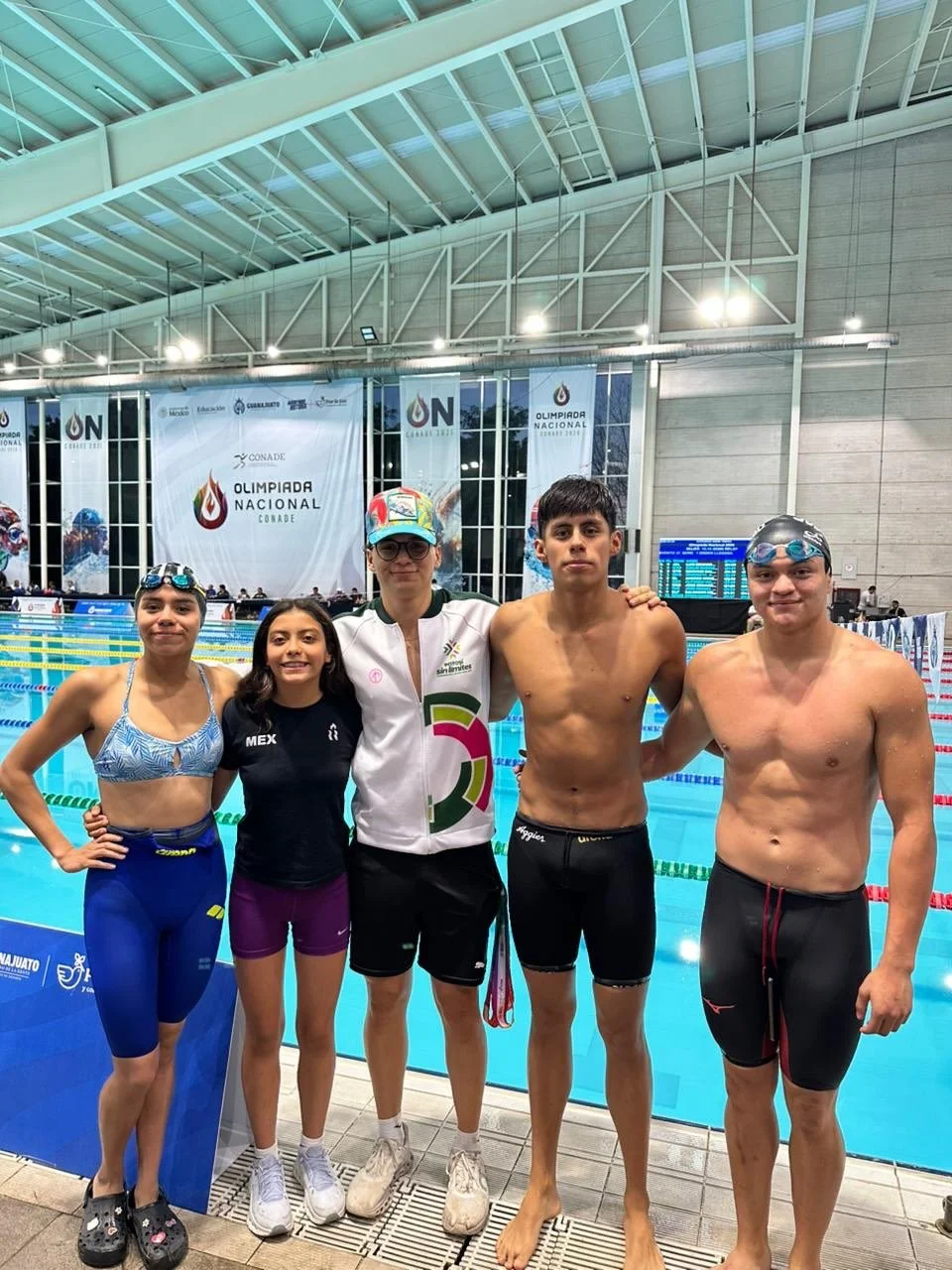 Olimpiada Nacional 26 🏆. Una de las mejores actuaciones del TEAM RR 😮&zwj;💨🤯

@_daxv_ma  ganando del 100 al 1500 en un mismo evento 👑🤯🥇🥇🥇🥇🥇

@yuri_sa_g despu&eacute;s de su debut en copa del mundo de Aguas abiertas, llega para ganar 4 oros