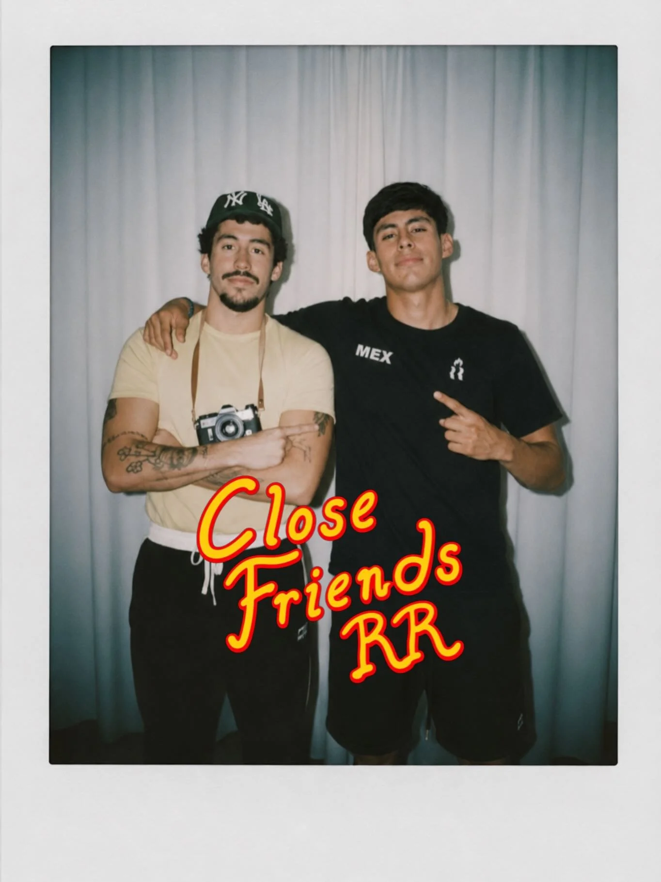 CLOSE FRIENDS 🔜
19 de MAYO enviaremos correo a nuestros primeros 30 clientes seleccionados para entrar a RR CLOSE.

Los lugares ser&aacute;n para algunas de las personas m&aacute;s constantes en nuestra tienda en l&iacute;nea durante el &uacute;ltim
