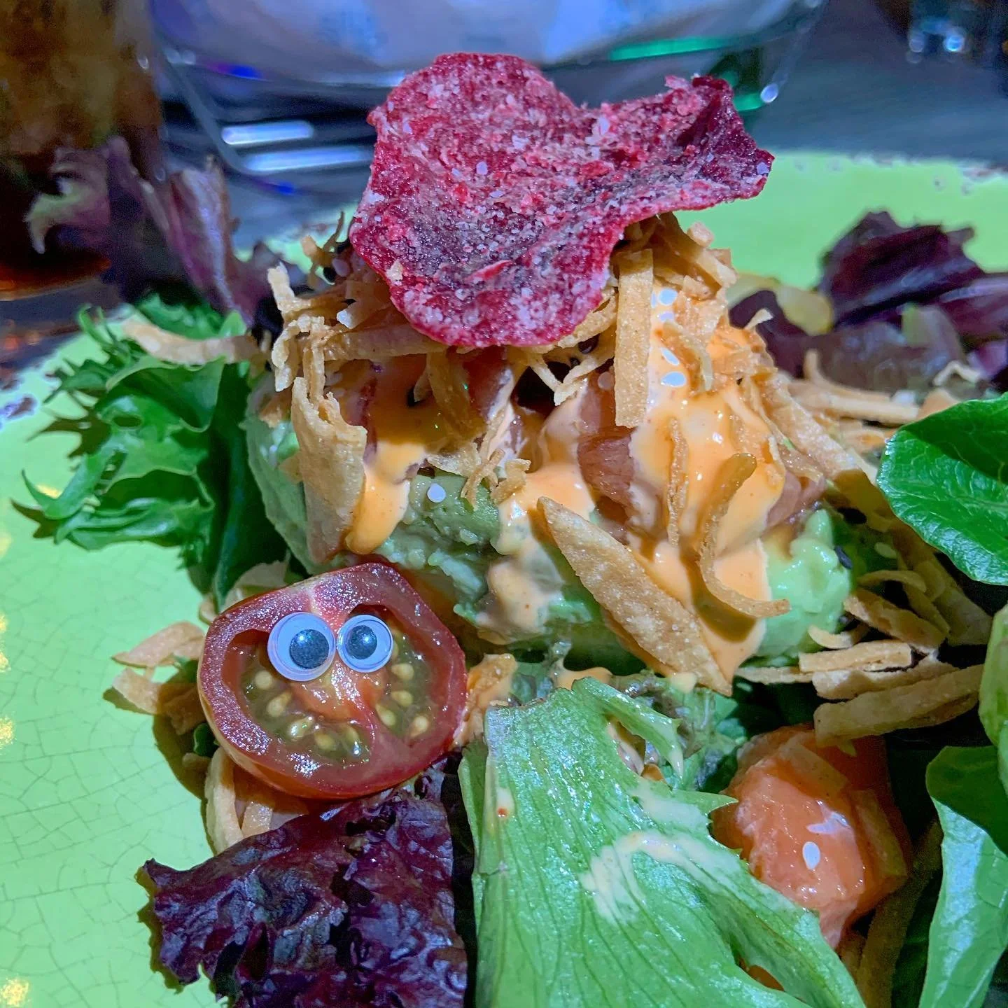 Subvacados from @el.berraco 👀🥑 Avocados stuffed with tuna and salmon!
.
.
#elberraco #submarine #seafood #avocados #tuna #salmon #tucsonfoodie #tucsonmunchies #tastingtucson #thisistucson #yelp #yelptucson #eatlocal #chefs #restaurant #googleyeyes 