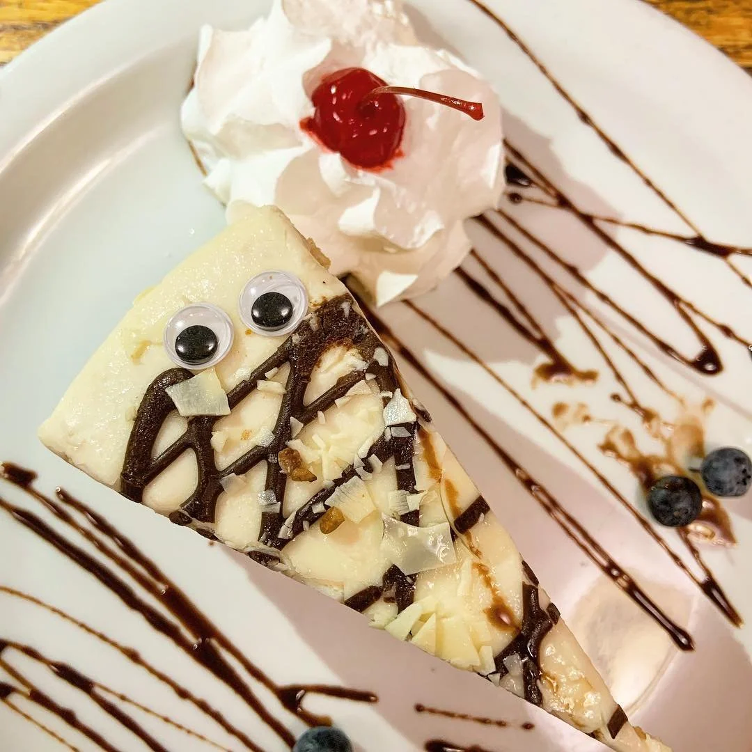 Tres Leches Cheesecake with the @tucsonhiphopfestival crew! 😋🍰
.
.
#TucsonFoodie #AzFoodie #ThisIsTucson #TastingTucson #TucsonMunchies #DevourTucson #GooglyEyes #iPhonePhotography #FoodBlogger 
#Chef #restaurant #cheesecake #tresleches #tresleches