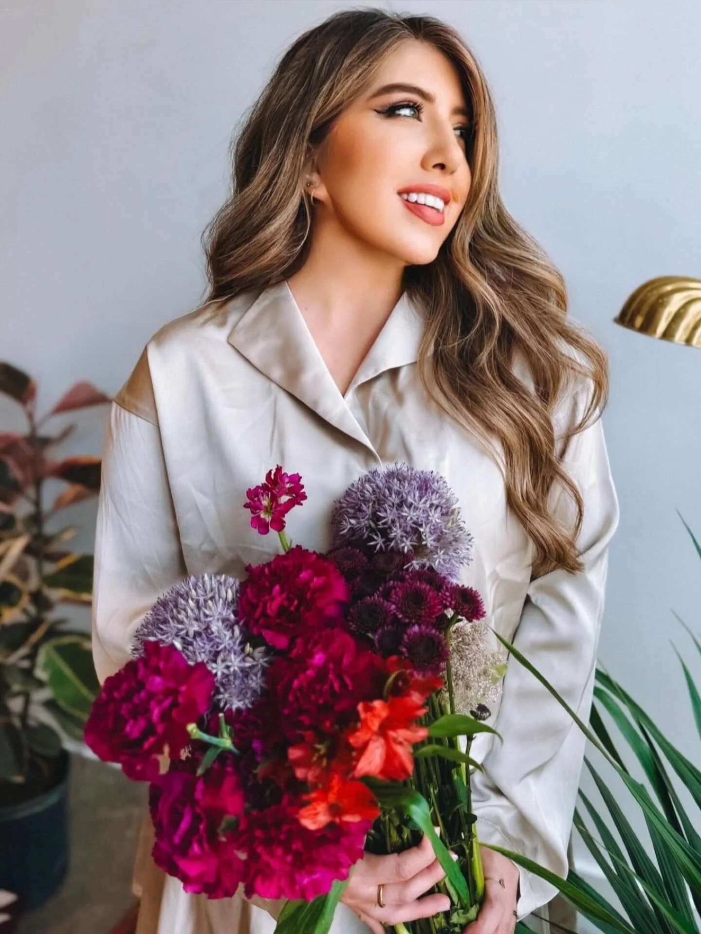 The theme this week is LOVE. 

But the theme everyday of The Plant Project is #SelfLove 

We kicked off the week with a magical Plants, Petals &amp; Polish giveaway with our neighbor @judyavilez_beautystudio 💅🏾

Letting our Love Bloom with friends 