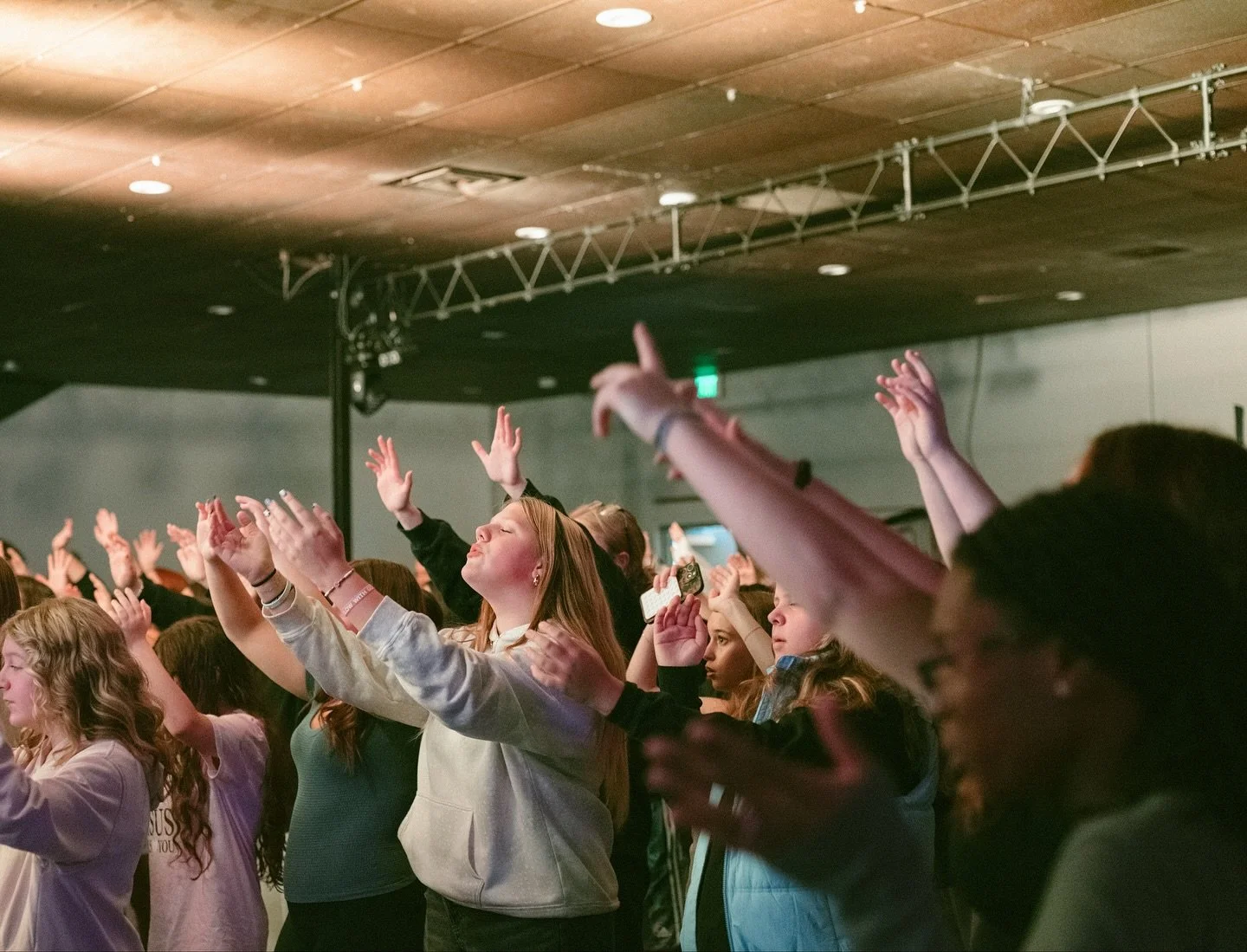 &ldquo;God forgives you no matter what. Just because you messed up doesn&rsquo;t mean you have to leave him&rdquo; - Jackie 

Student testimony night was so powerful! 🙌🏽 Thank you to Jackie and Selah for sharing their testimonies of how Jesus and h