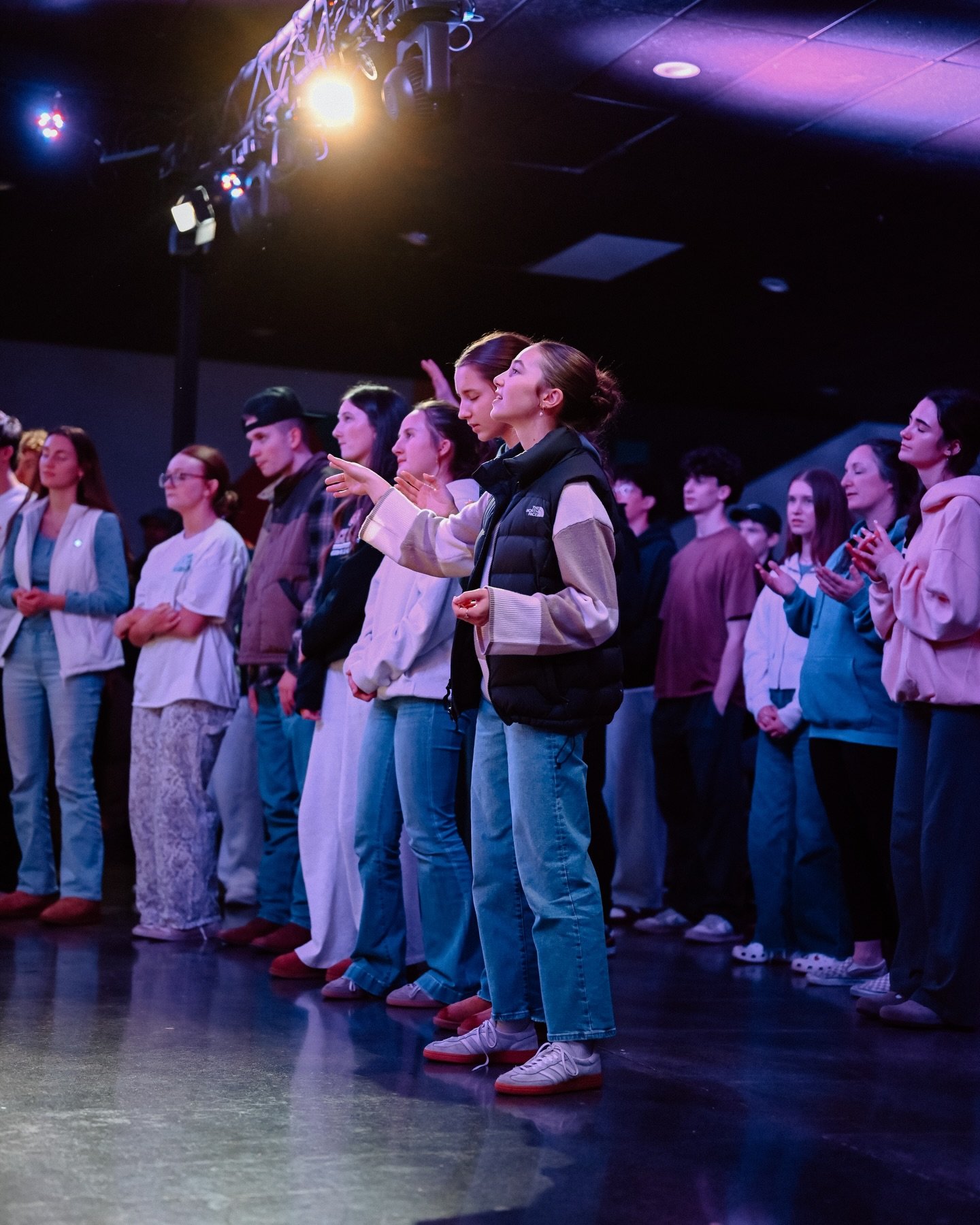 All glory and power belongs to the Son of God!! 

We love praising our king and savior Jesus! We can&rsquo;t wait to do it all again with you tonight at 6:30pm! 🙌🏽
Remember to bring your bibles as we continue in our series, &ldquo;Sacred Desire&rdq