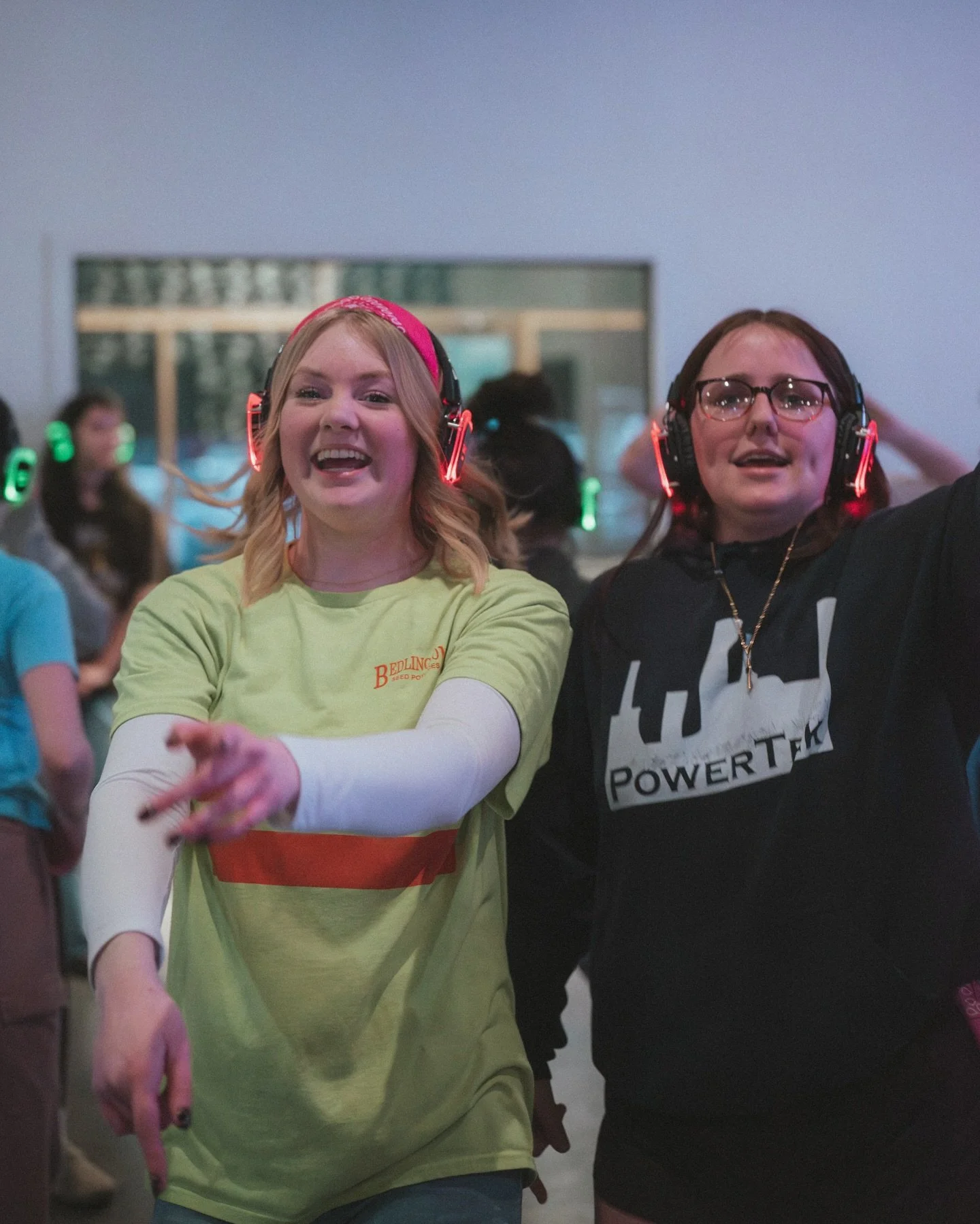 neon party night was POPPIN!! 🪩

We had so much fun with you all a few weeks ago at our neon party!! From silent disco to praying with you all we love our youth nights with you all. See you tomorrow at 6:15 pm! ⭐️