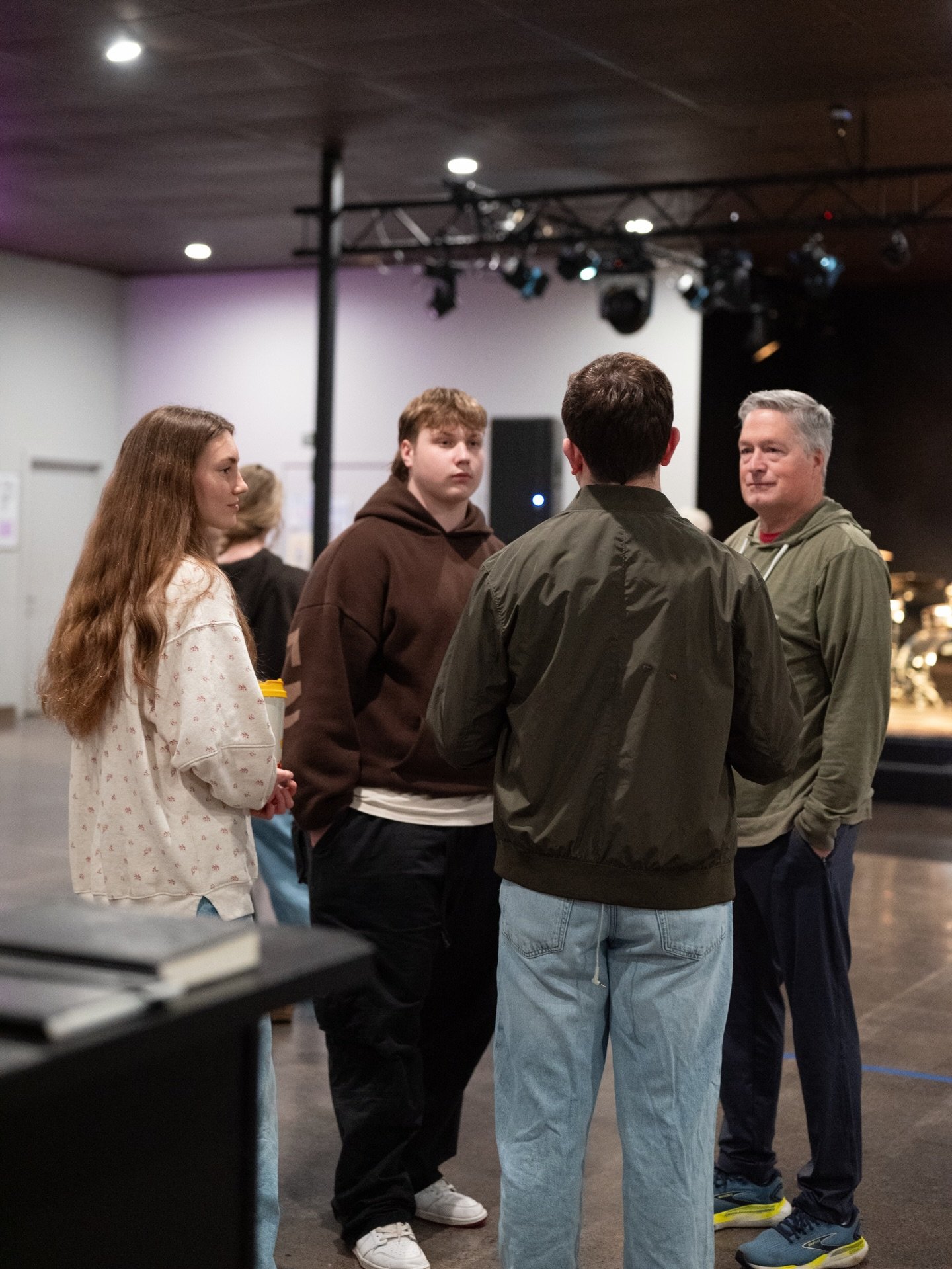 Put your faith into action!! - Pastor Diego 👏🏽

We loved having HS Youth with you all and learning from Pastor Diego on that being a believer of Christ means good fruit, good works should happen by us and through us as that is what Jesus has called