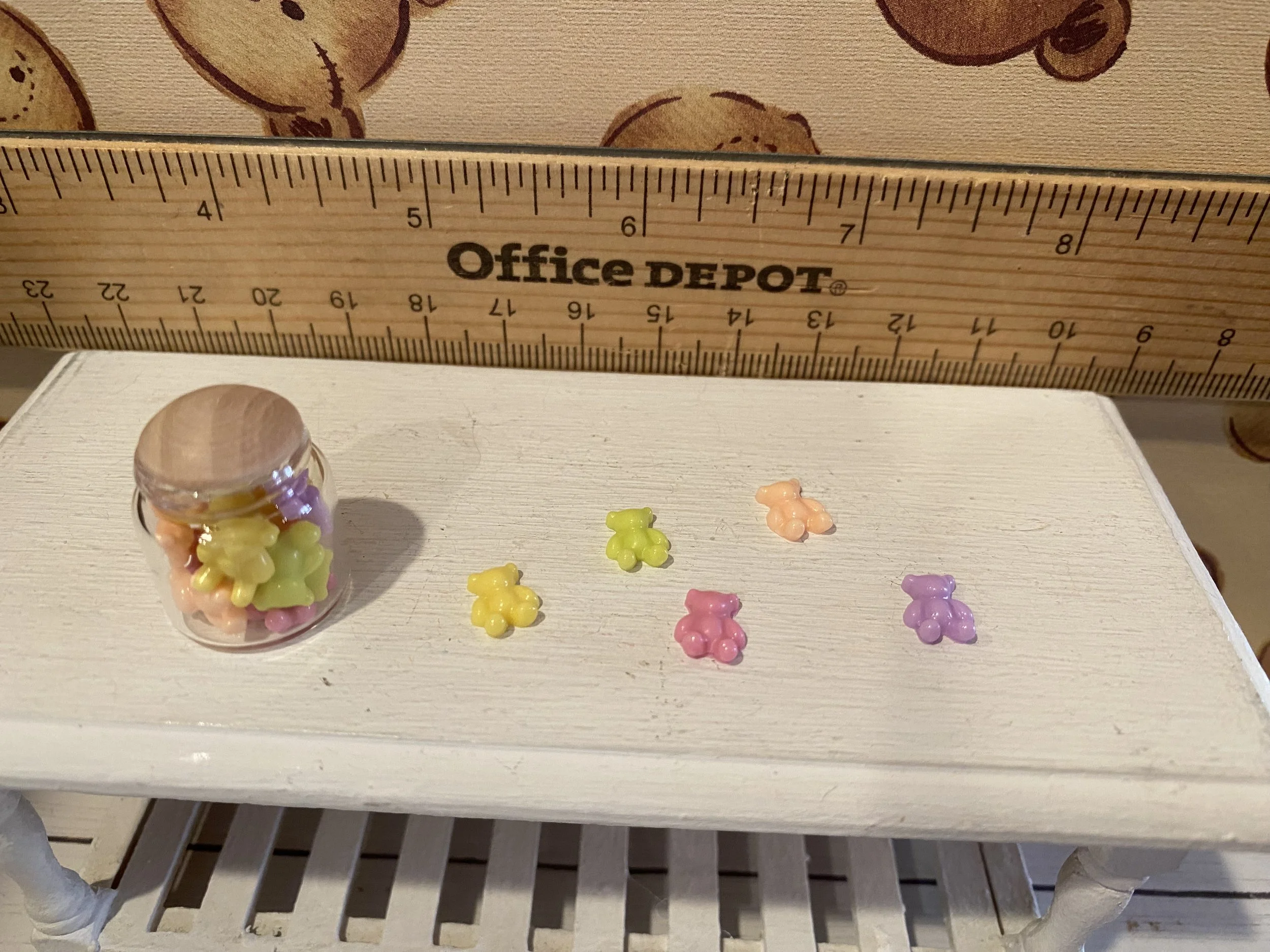 Miniature Jar of Teddy Trinkets, 1:12
