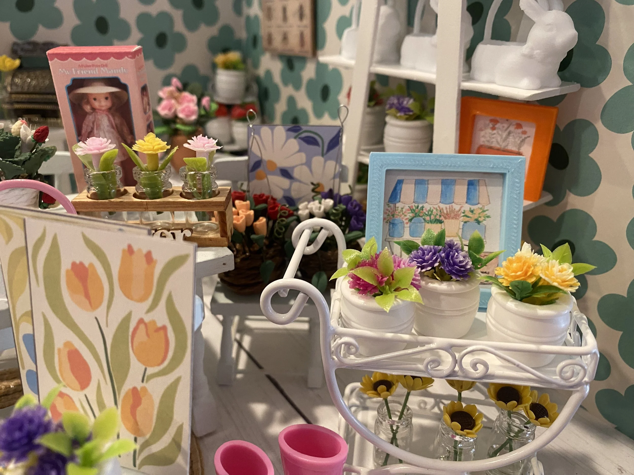 Miniature Spring Flower Shop, Daisy's Dollhouse Flower Cart & Accessories, 1:12