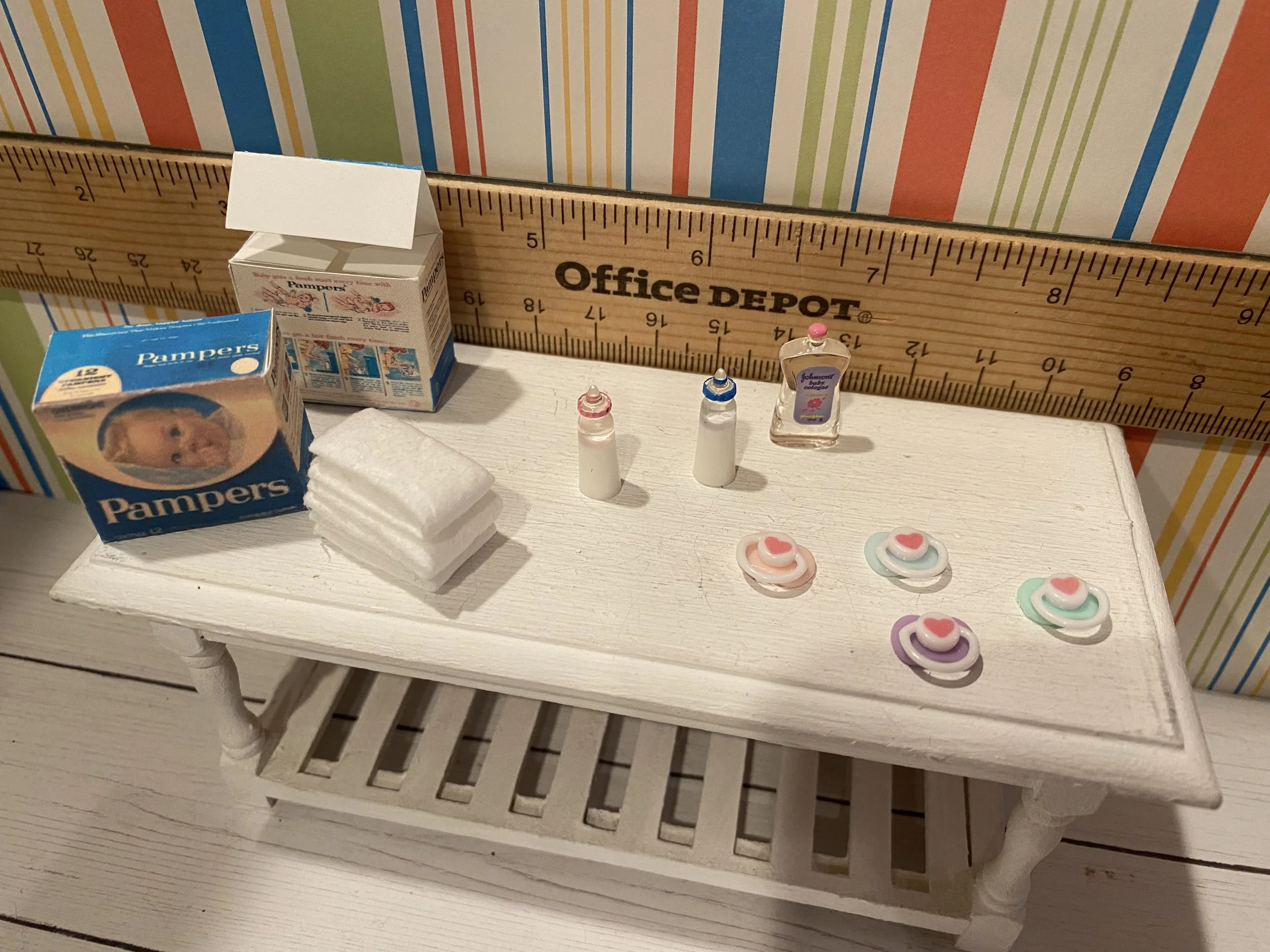 Miniature Box w/Diapers, Pacifiers, 1:12