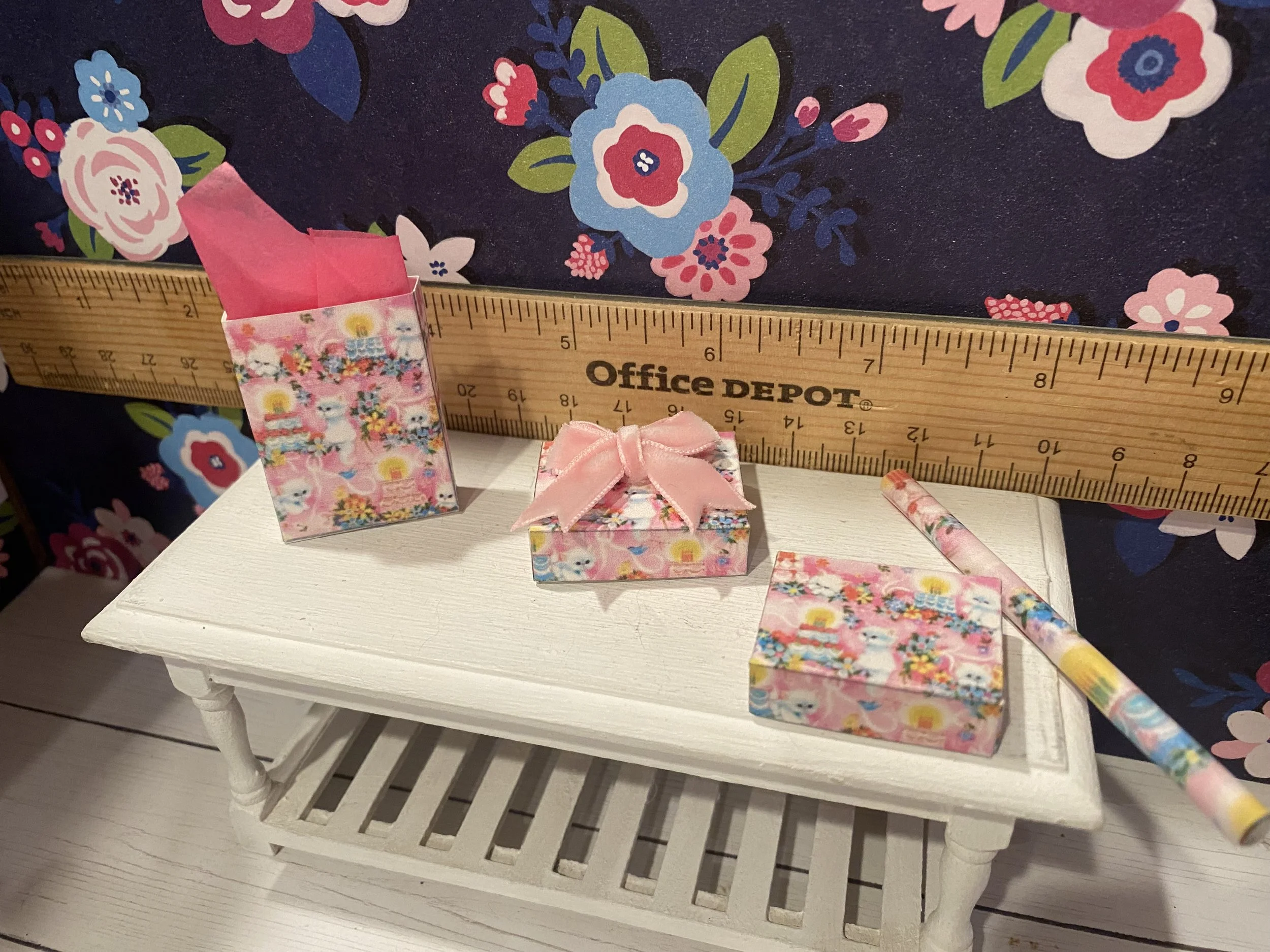 Miniature Pink Vintage Kitten Gift Wrap, Box, Bag and Roll, 1:12