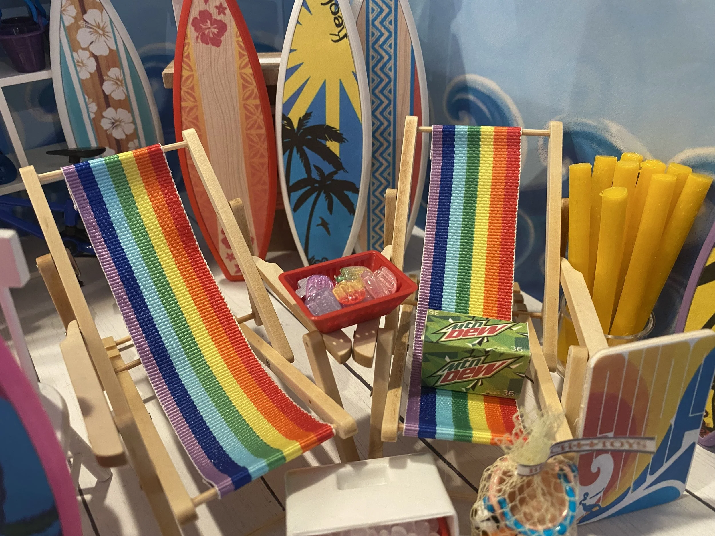 Miniature Surf Shack, Dollhouse Surfboards & Beach Accessories, 1:12