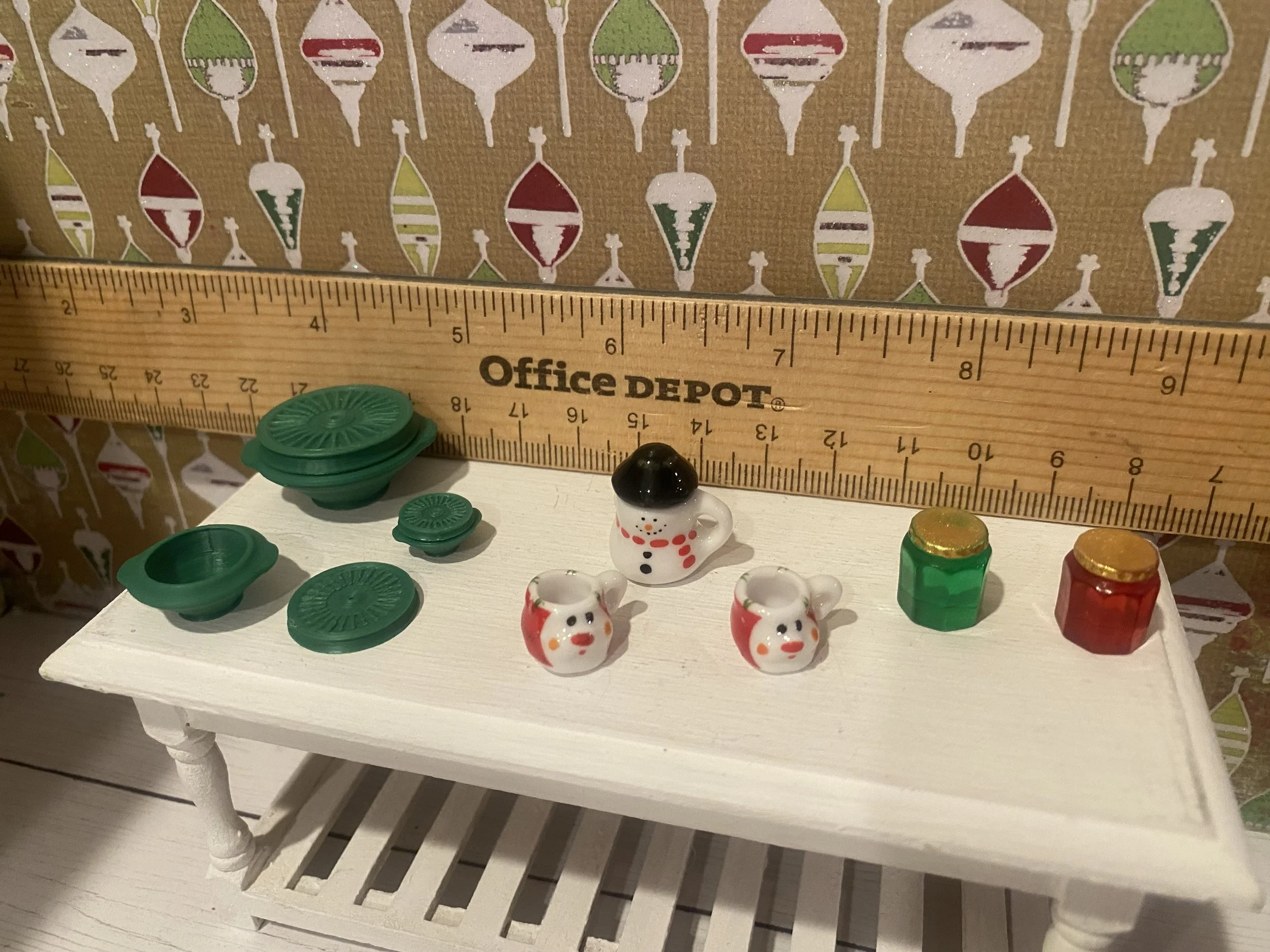 Miniature Green Tupperware Set, Snowman Tea Set, Red and Green Jelly Jar, 1:12