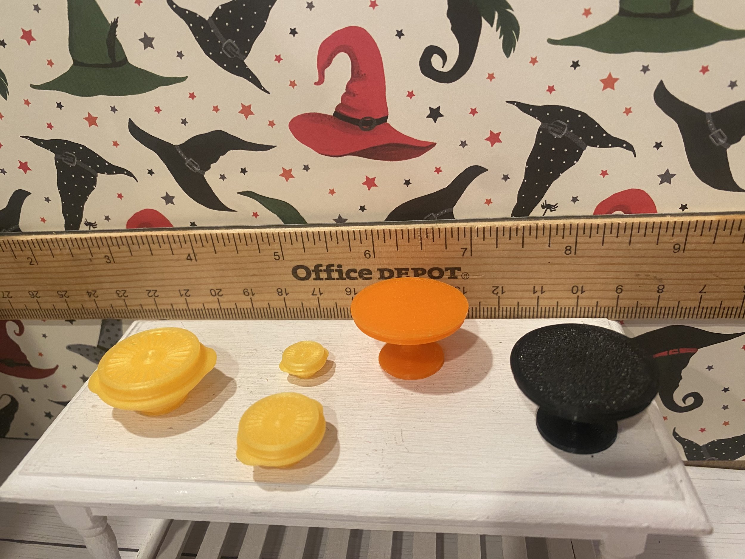 Miniature Yellow Tupperware, Orange and Black Cake Stands, 1:12