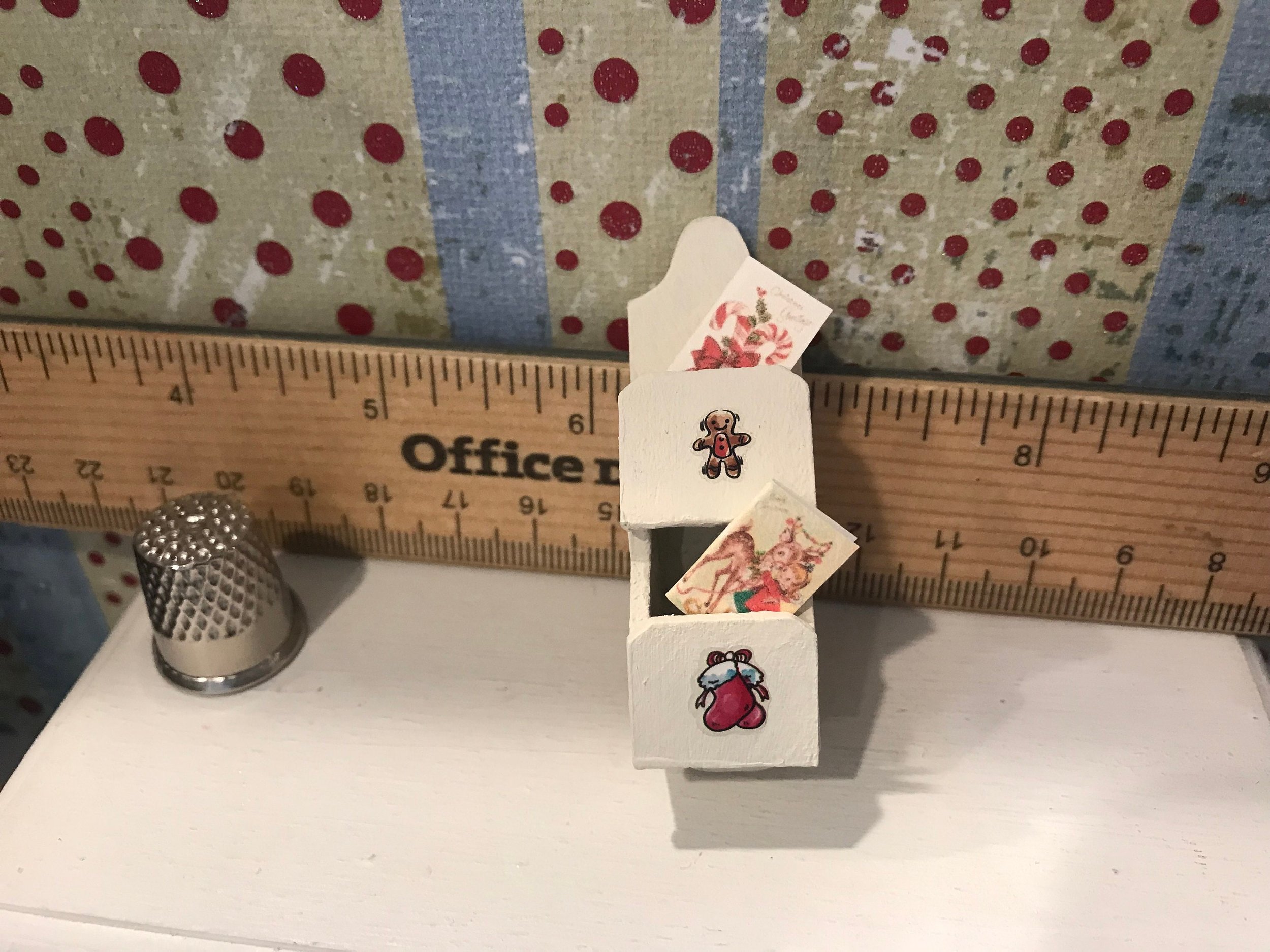 Miniature Christmas Mailbox, 1:12
