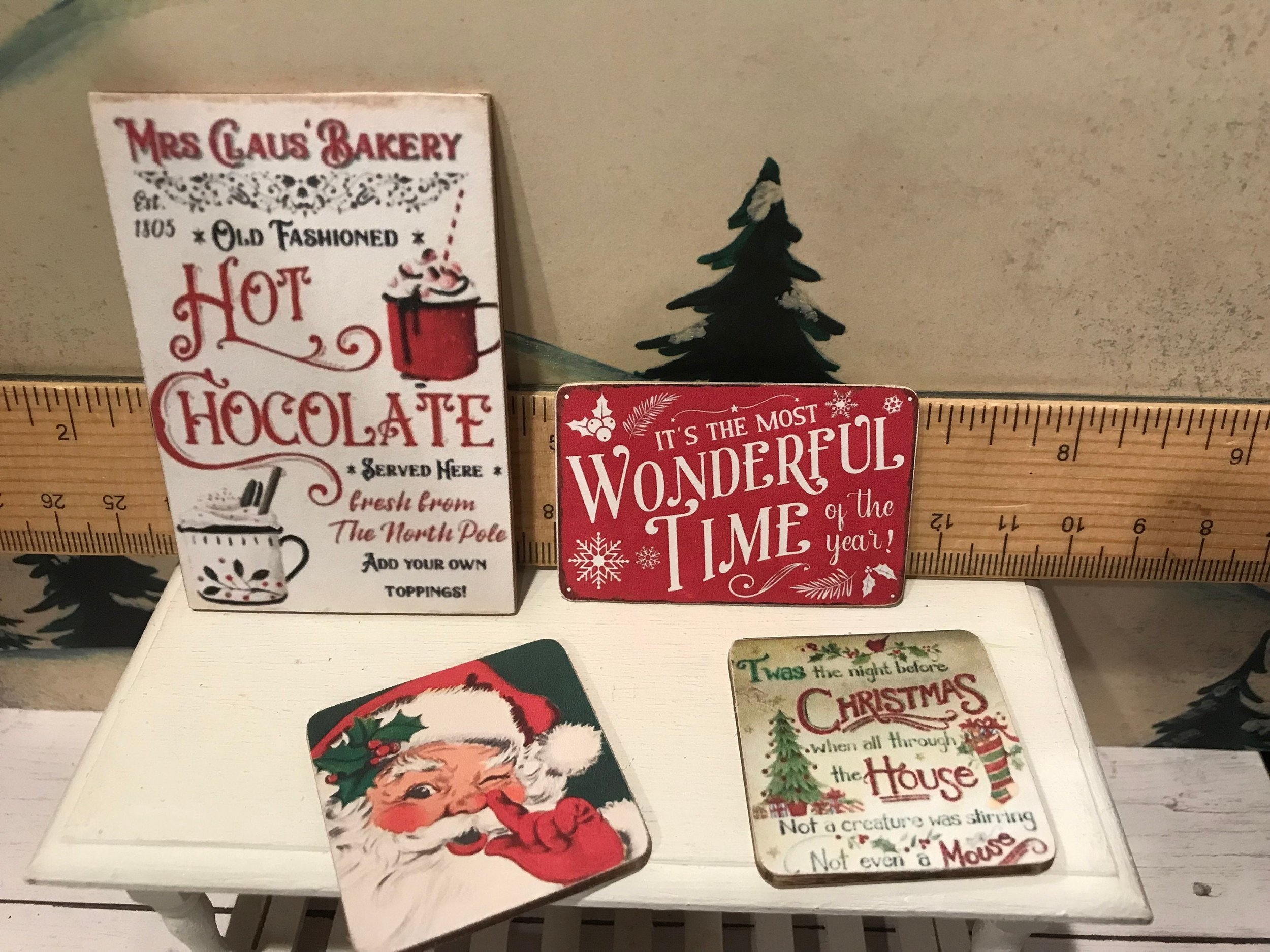 Miniature Christmas Wood Signs, Framed and Wood Art, 1:12