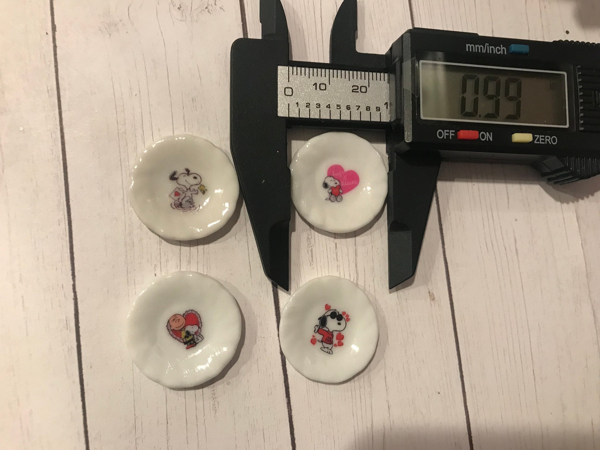 Miniature Peanuts and the Gang Valentine Dishes, Tray, Mugs, Bowls, 1:12