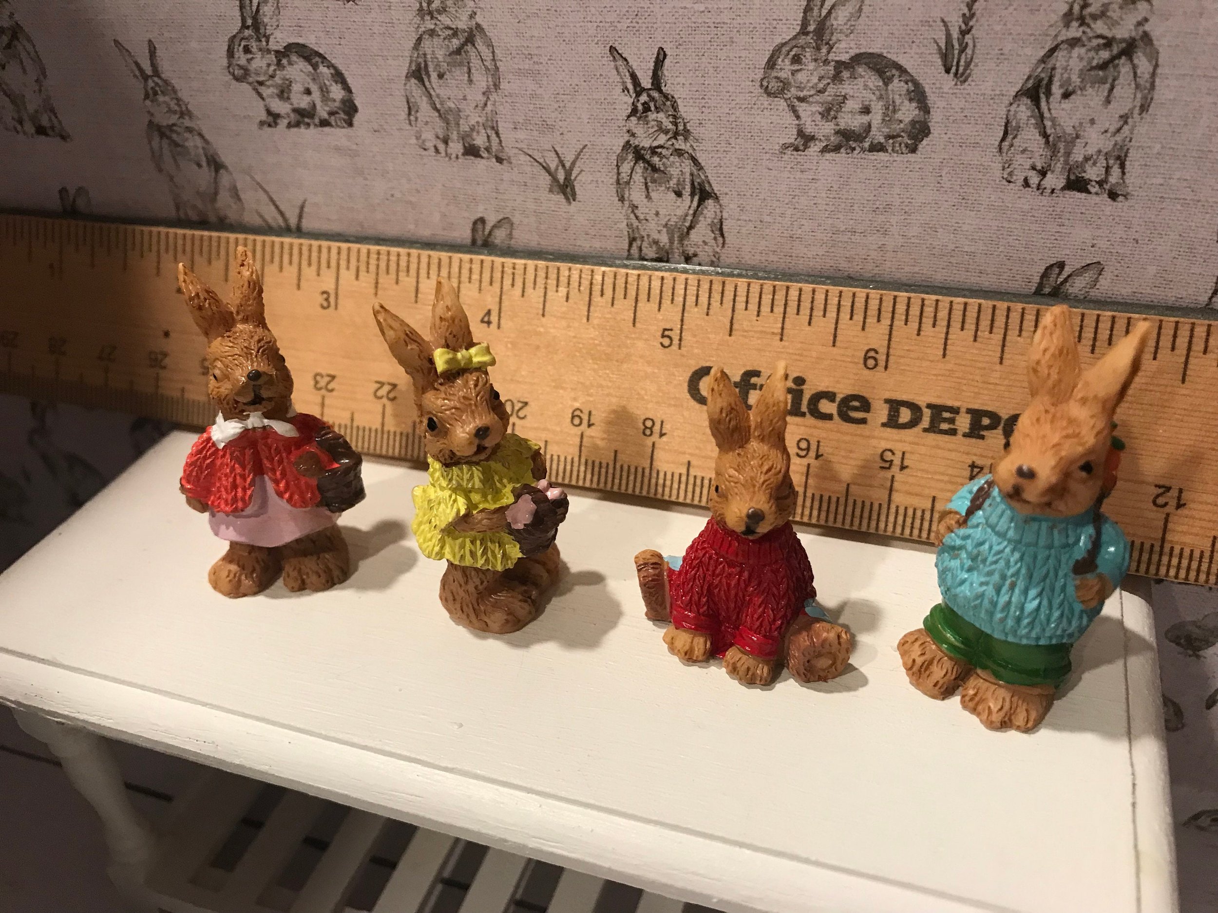 Miniature Resin Easter Bunnies in Clothes, 1:12
