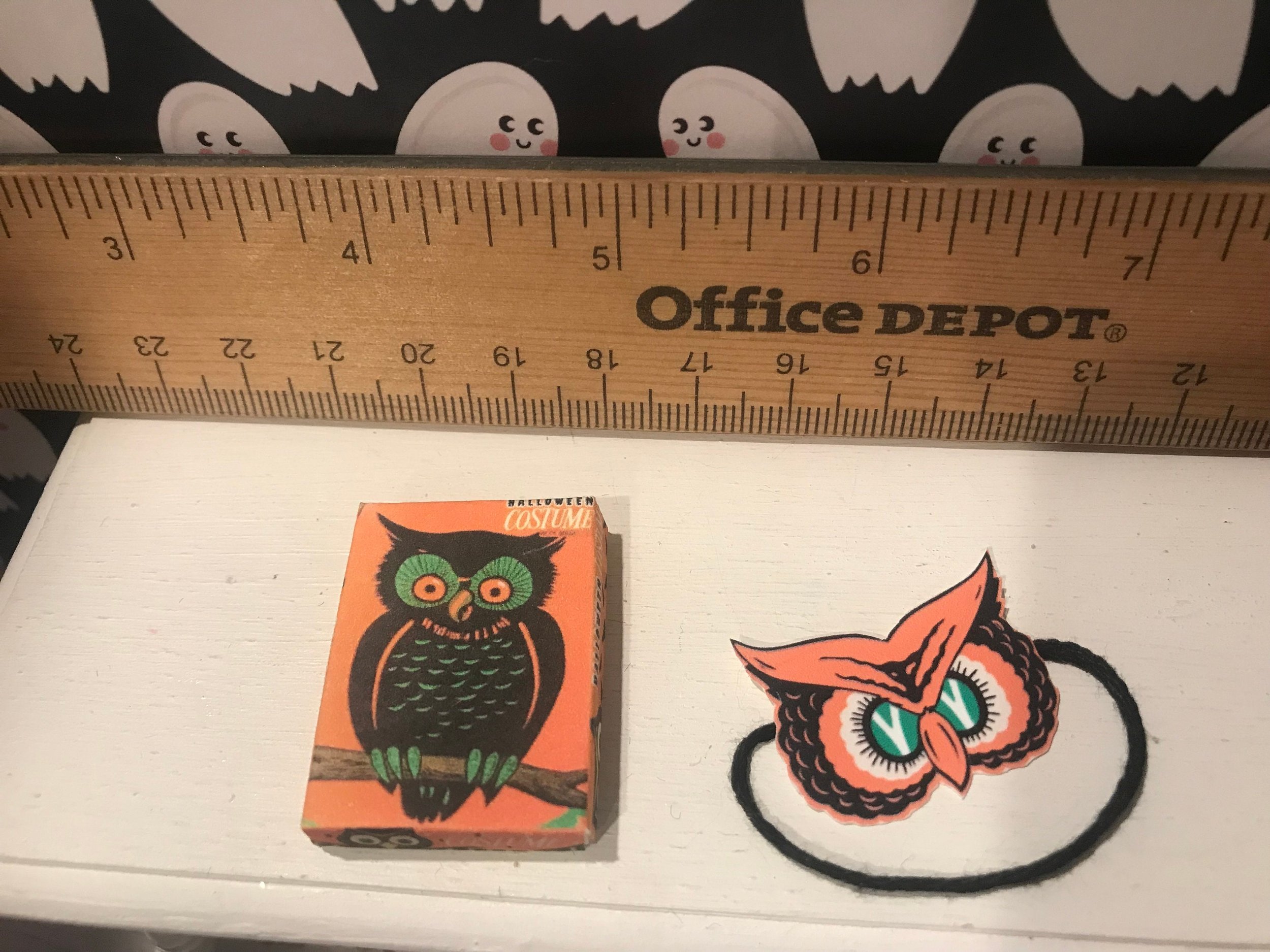 Miniature Owl Mask and Costume Box, 1:12