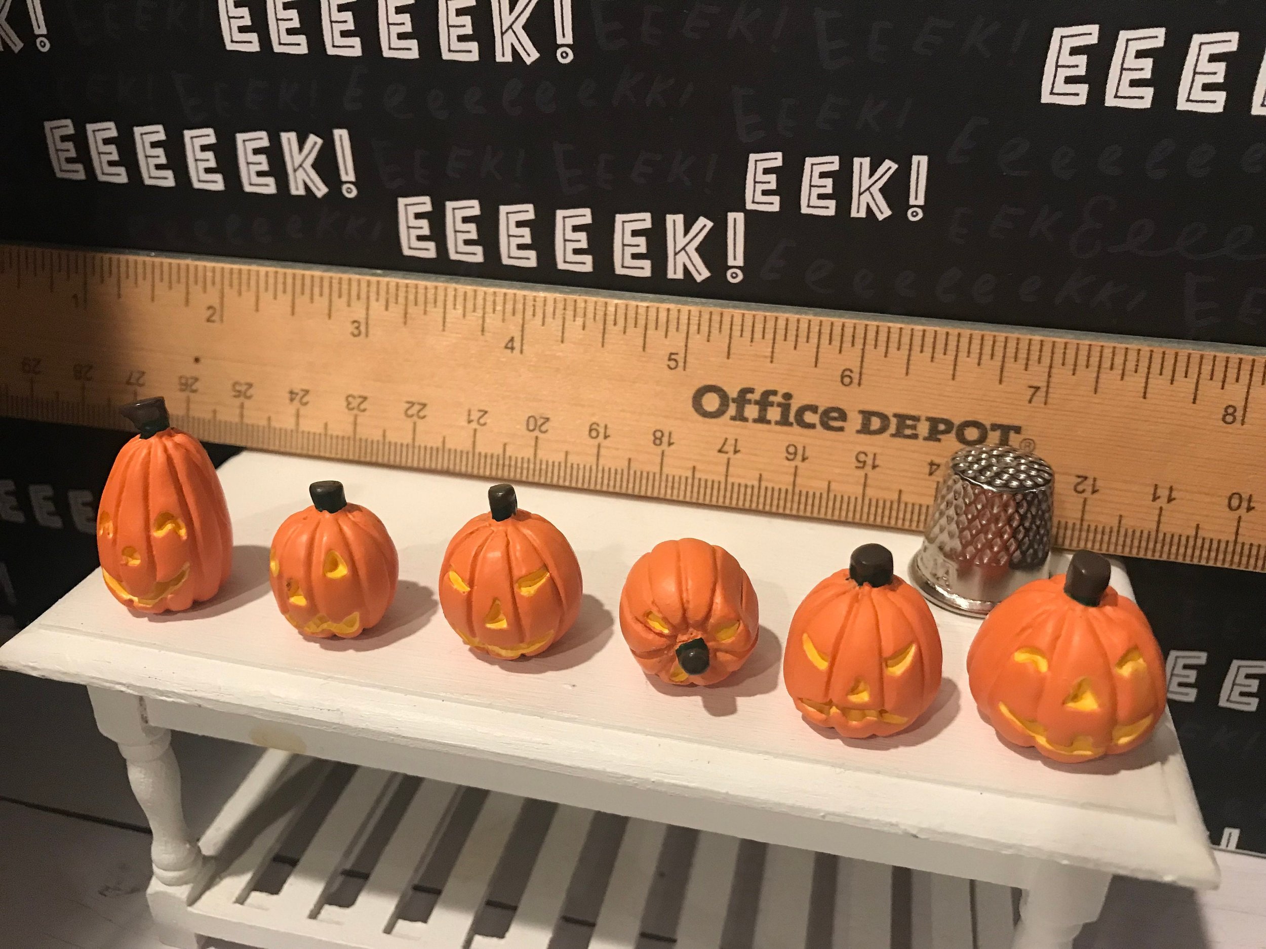 Miniature Carved Jack O' Lanterns, Dollhouse Pumpkin, Halloween Decorations, 1:12