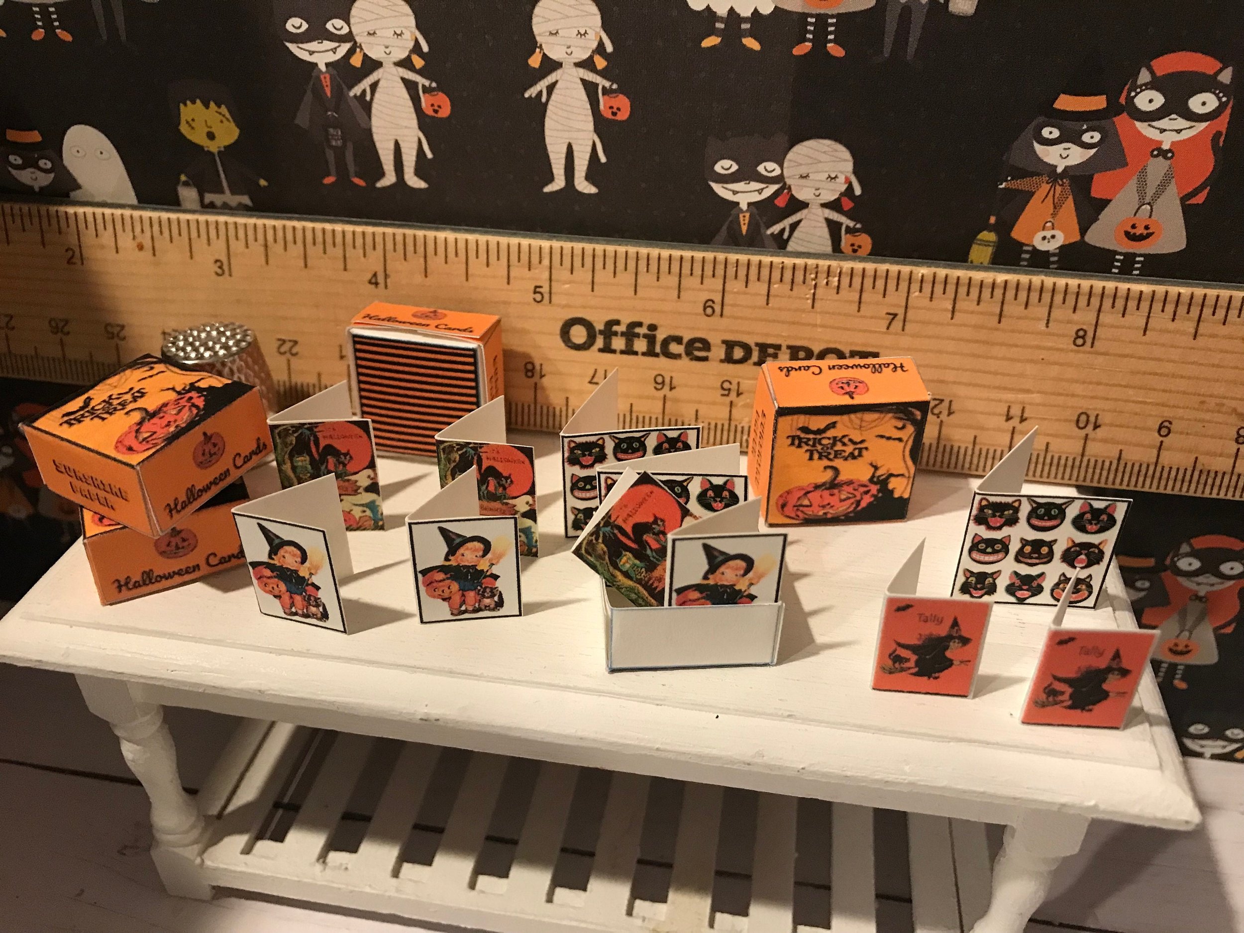 Miniature Halloween Cards with Box, 1:12