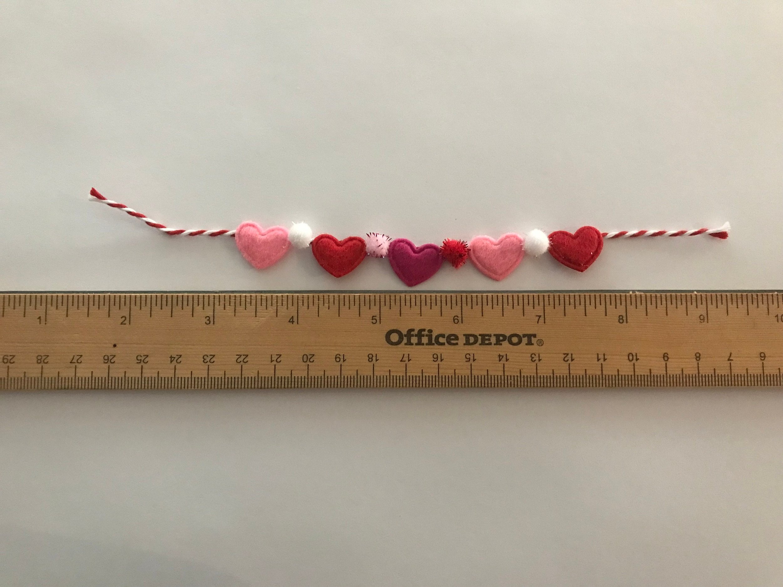 Miniature Valentine Banner, 1:12