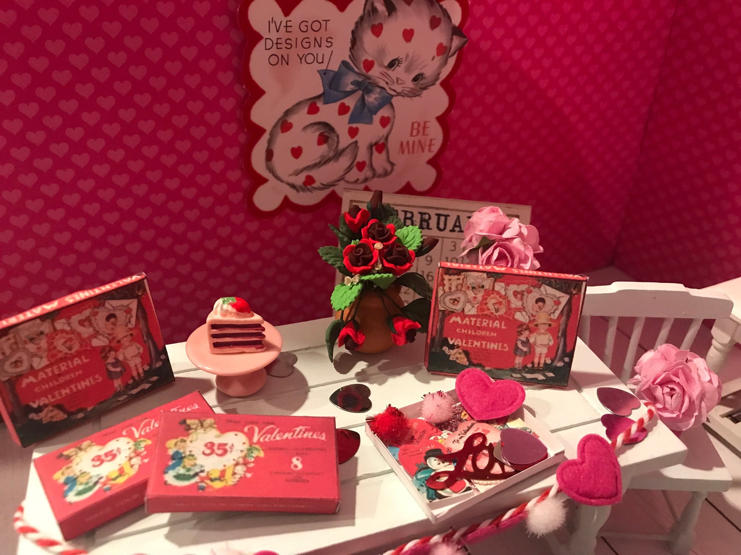 Miniature Valentine Card Making Set Prop, Dollhouse Valentines, 1:12