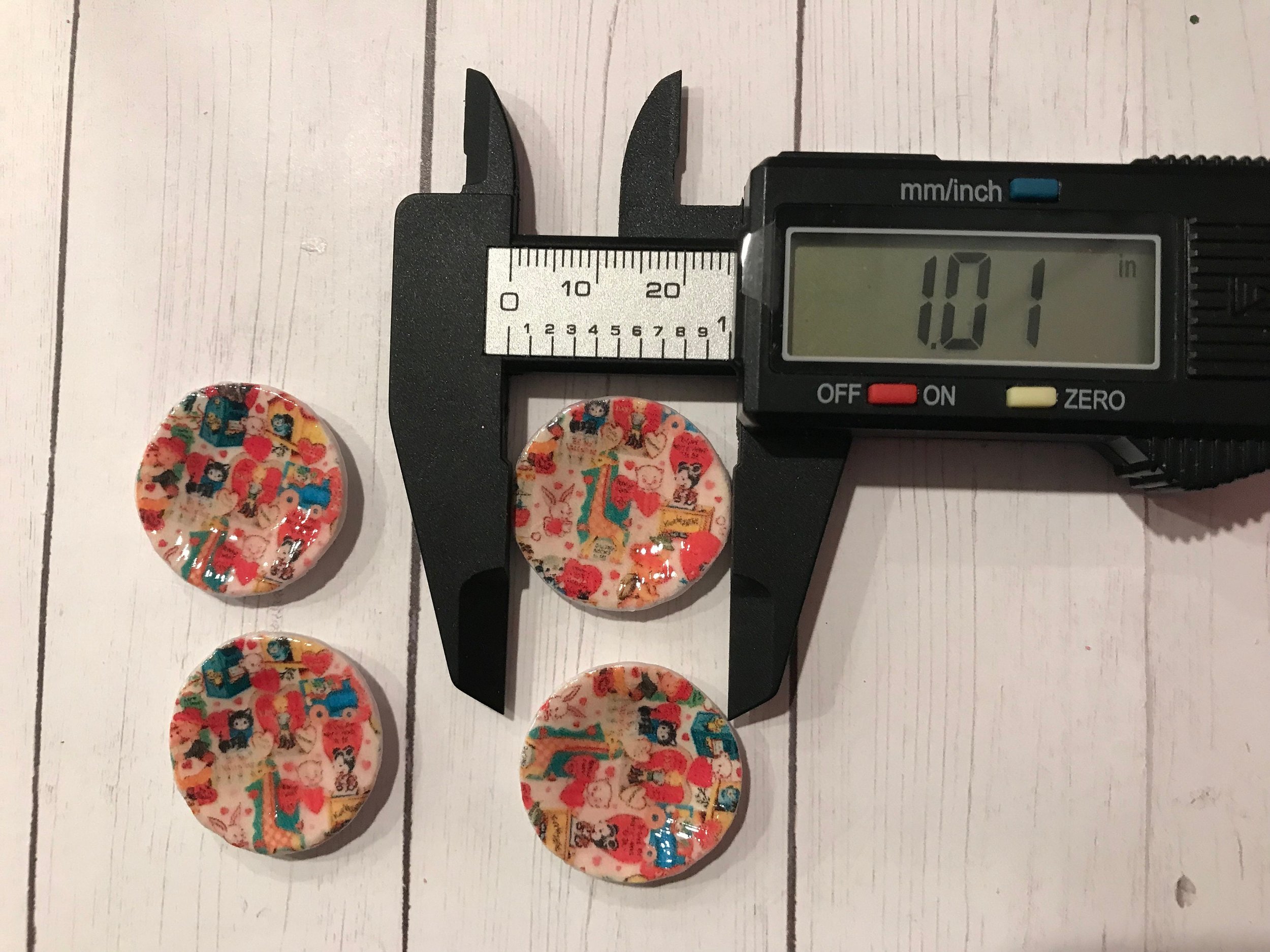 Miniature Valentine Dishes, 1:12