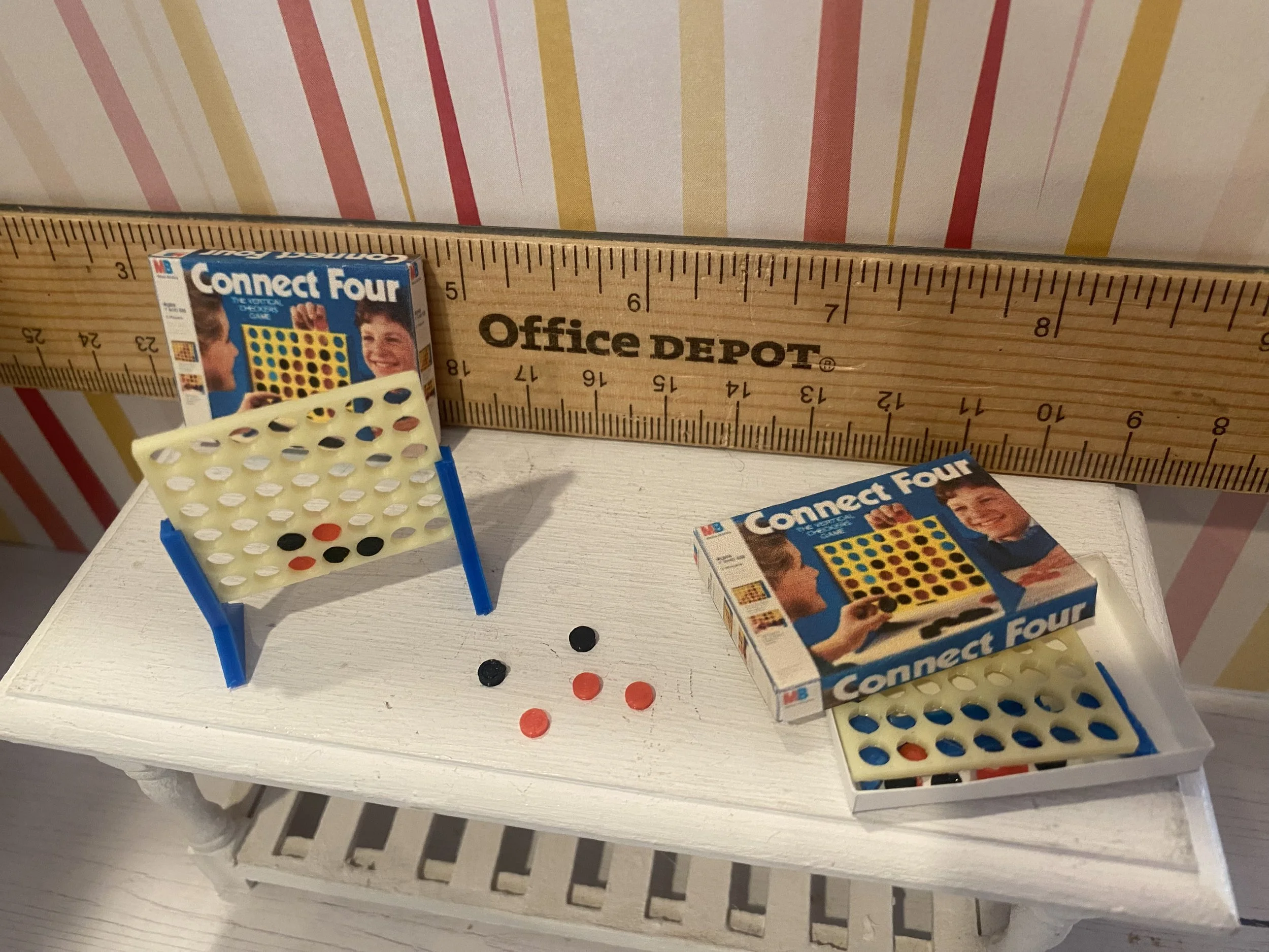 Miniature Connect Four, 1:12