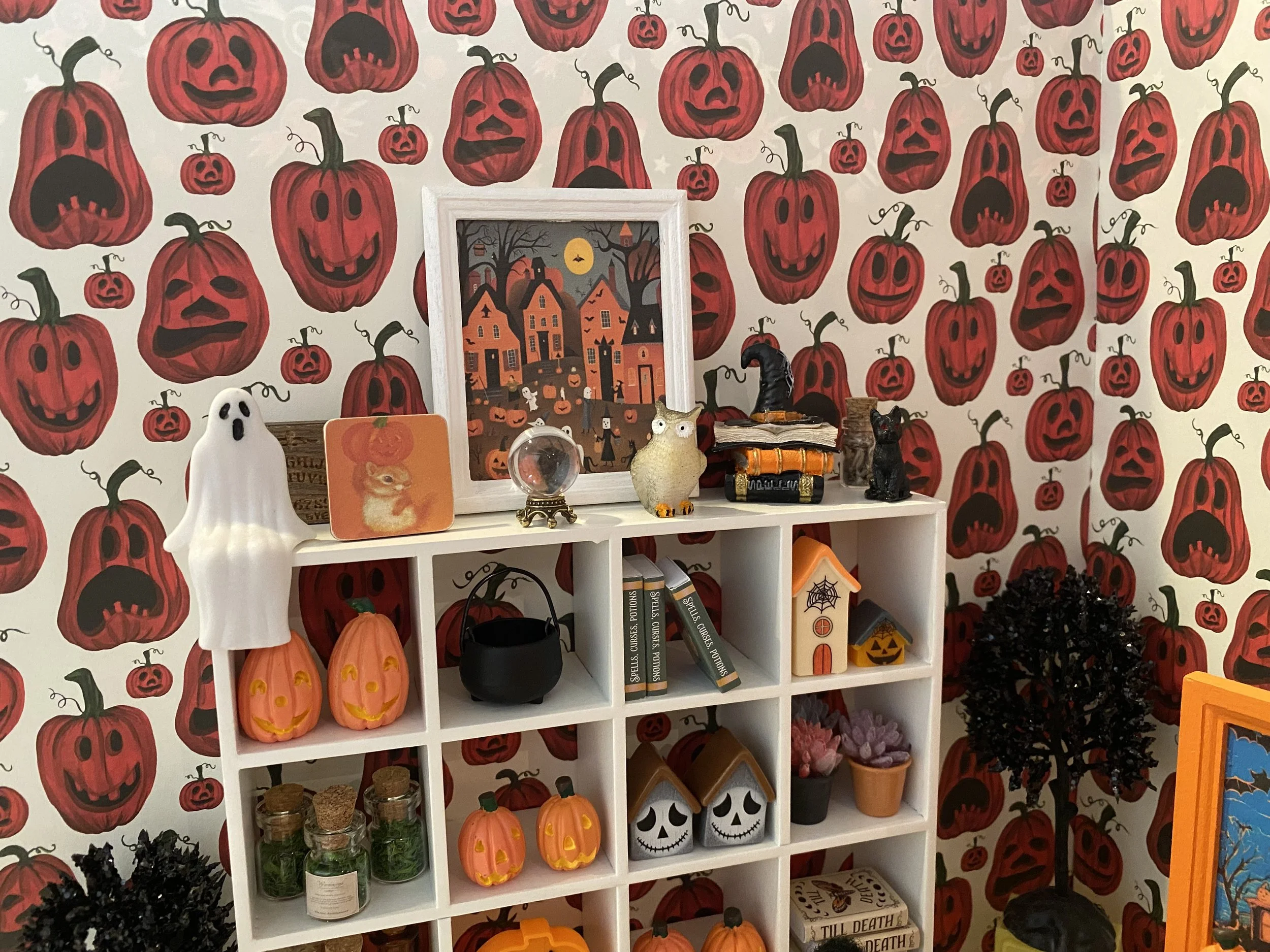 Miniature Wanda Witch's Apothecary, Dollhouse Wicked Woods & Halloween Accessories, 1:12