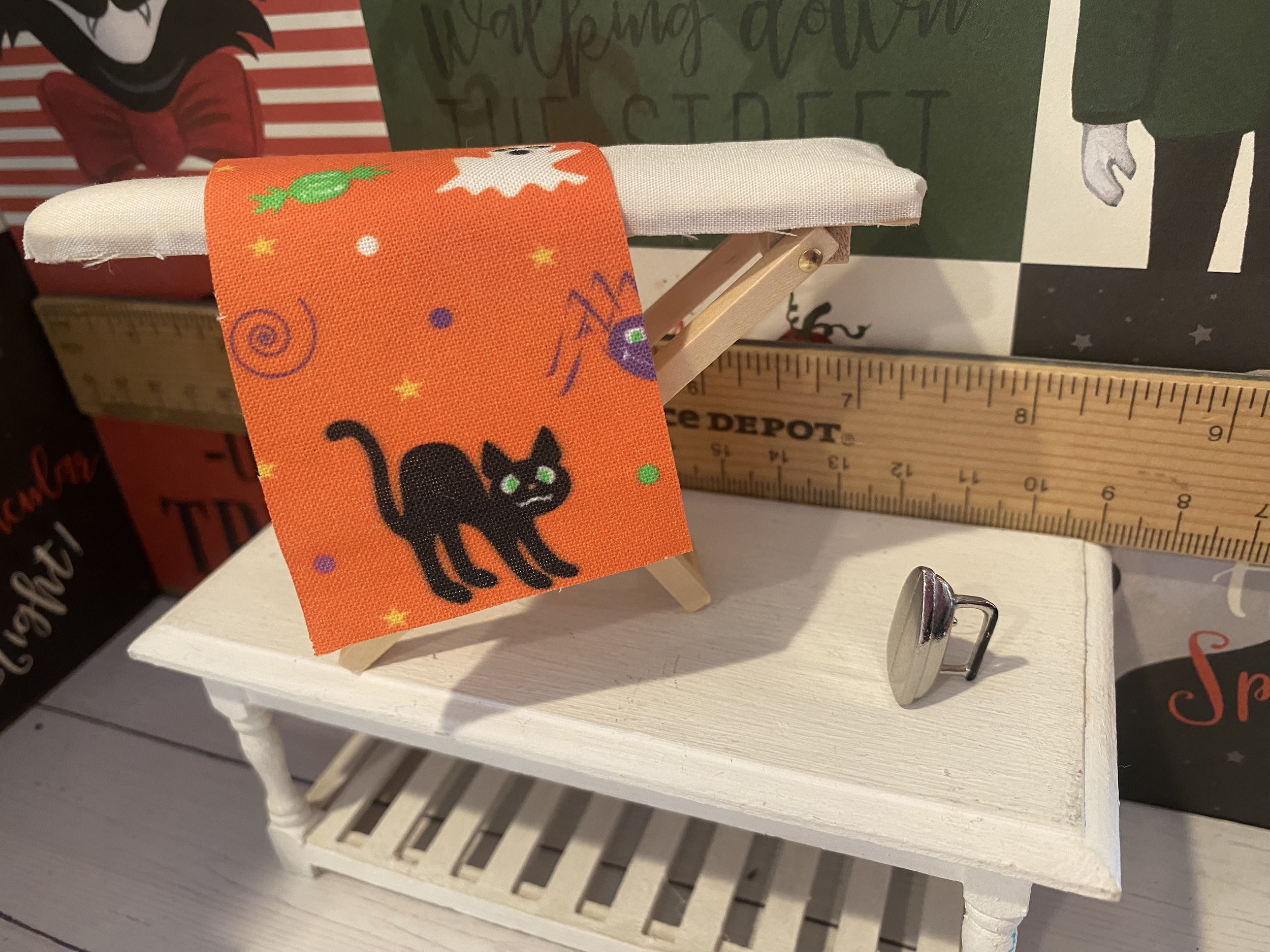 Miniature Iron and Ironing Board w/Halloween Fabric, 1:12
