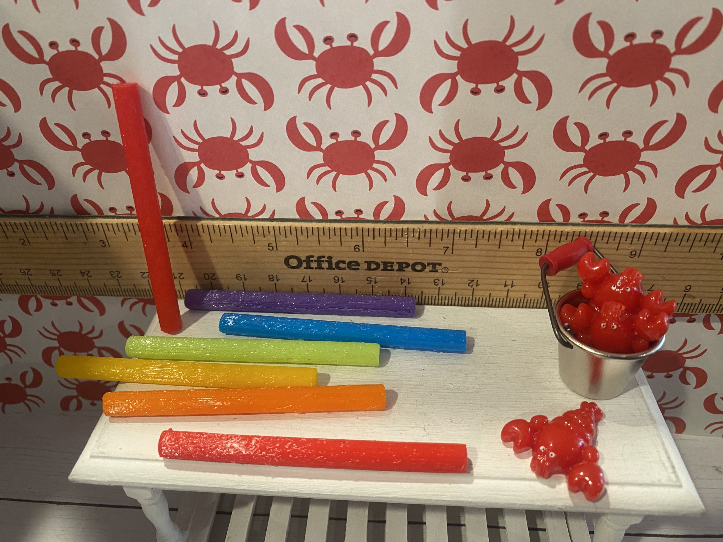 Miniature Pool Noodles, Bucket of Lobsters, 1:12