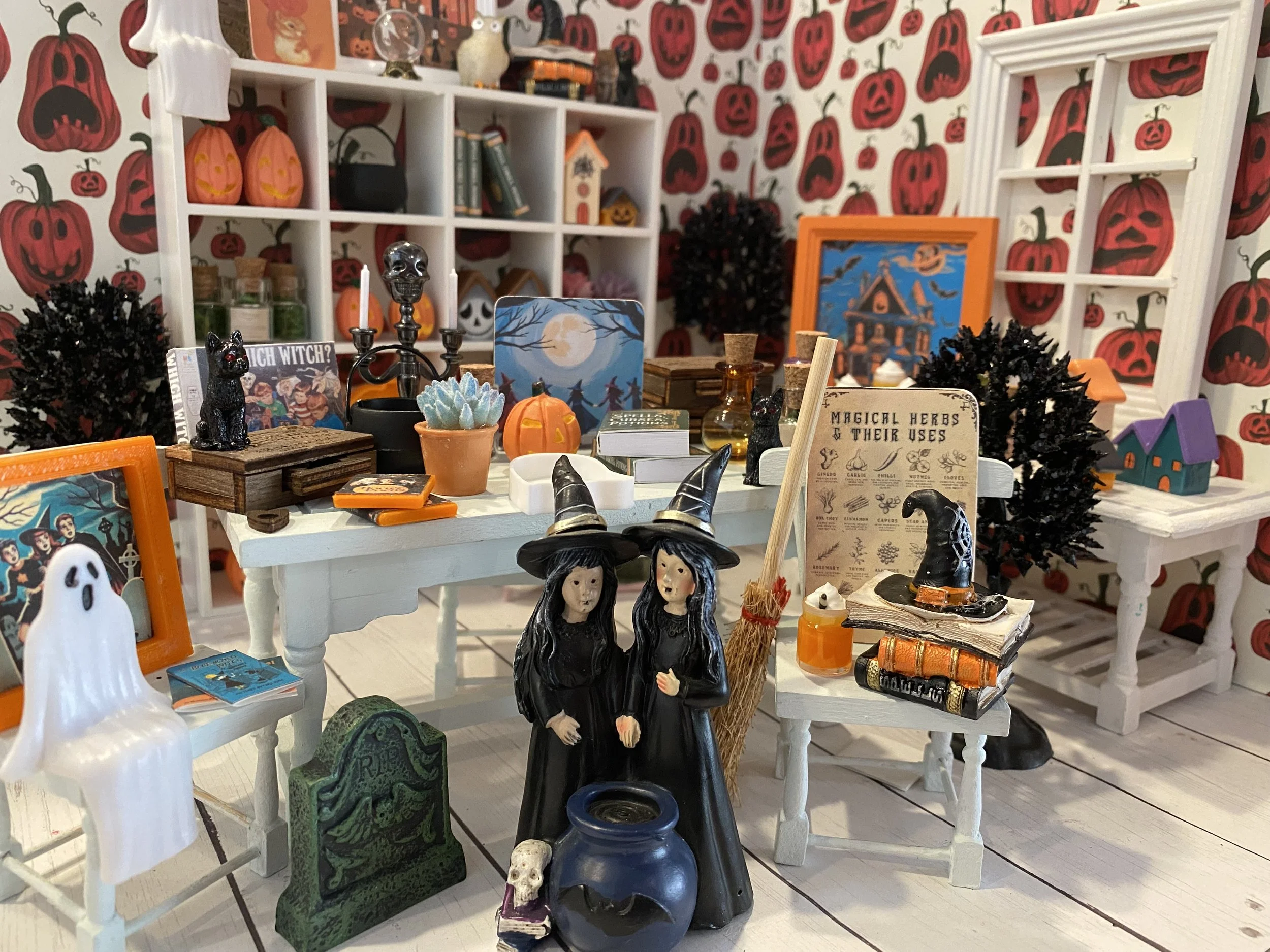 Miniature Wanda Witch's Apothecary, Dollhouse Wicked Woods & Halloween Accessories, 1:12