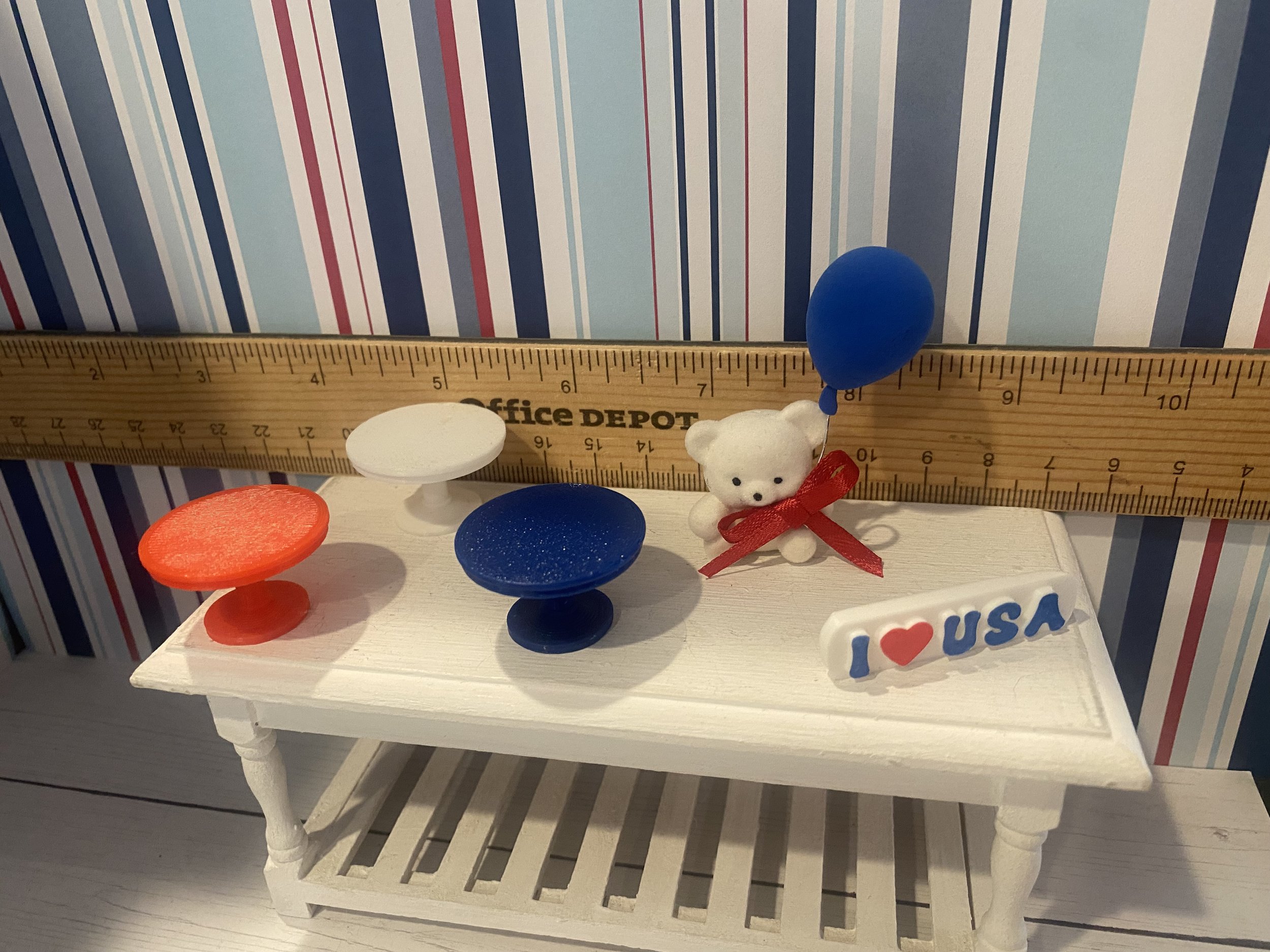 Miniature Red, White, Blue Cake Stands, Teddy Bear w/Balloon, I Love USA Word Art, 1:12