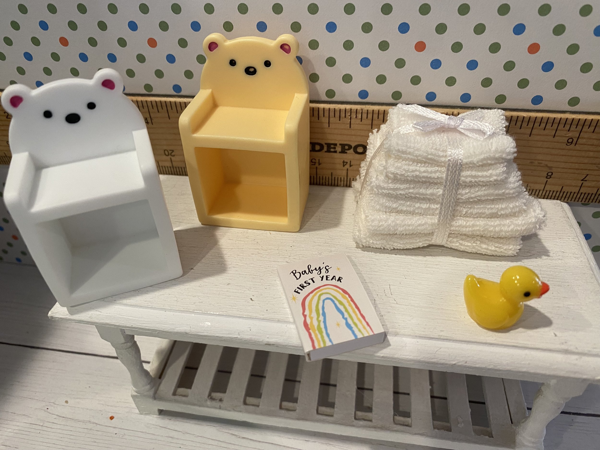 Miniature Teddy Bear Cubbies, Towels, Yellow Ducky, First Year Book, 1:12