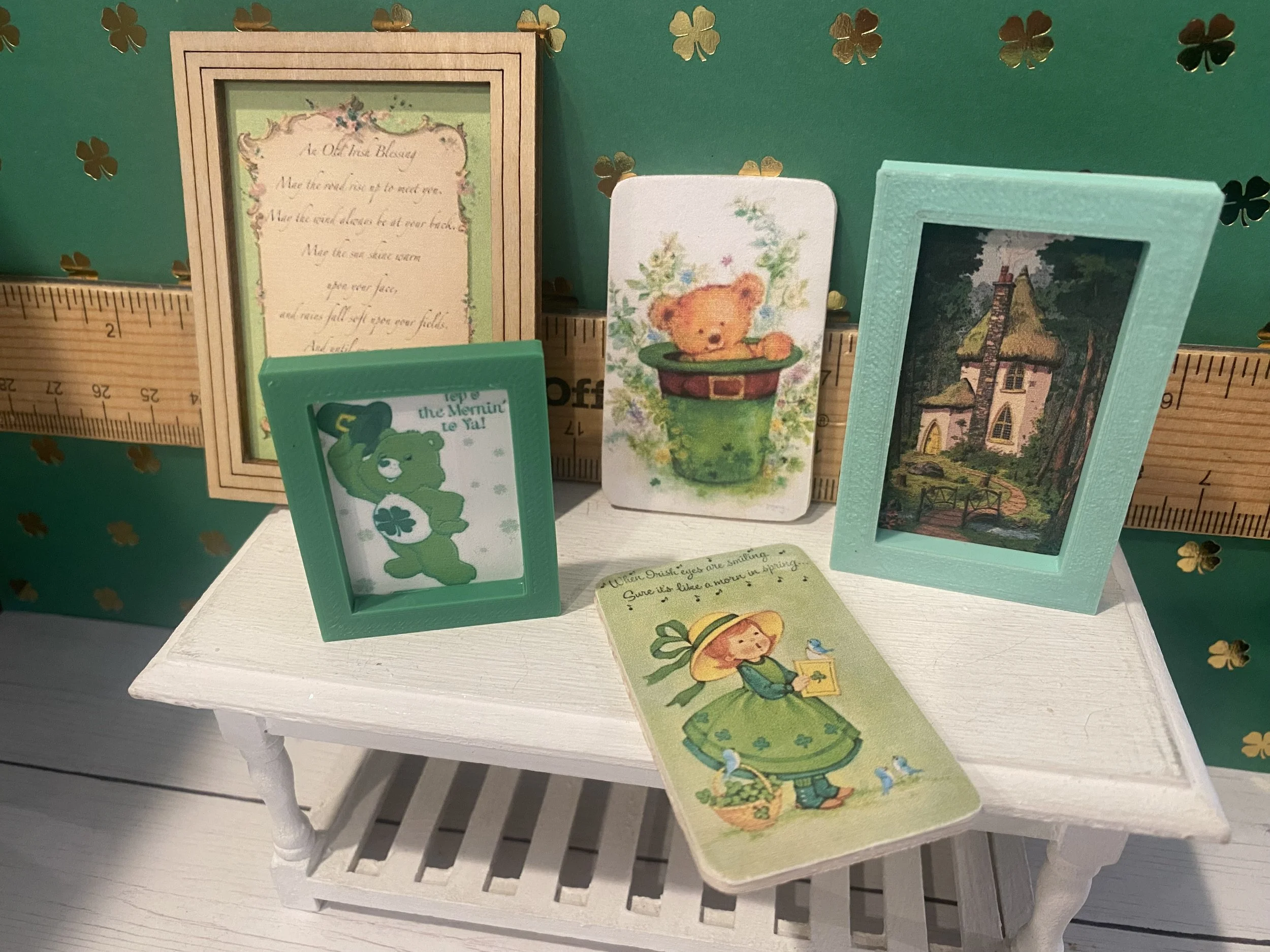 Miniature Saint Patrick's Day Art and Signs, 1:12