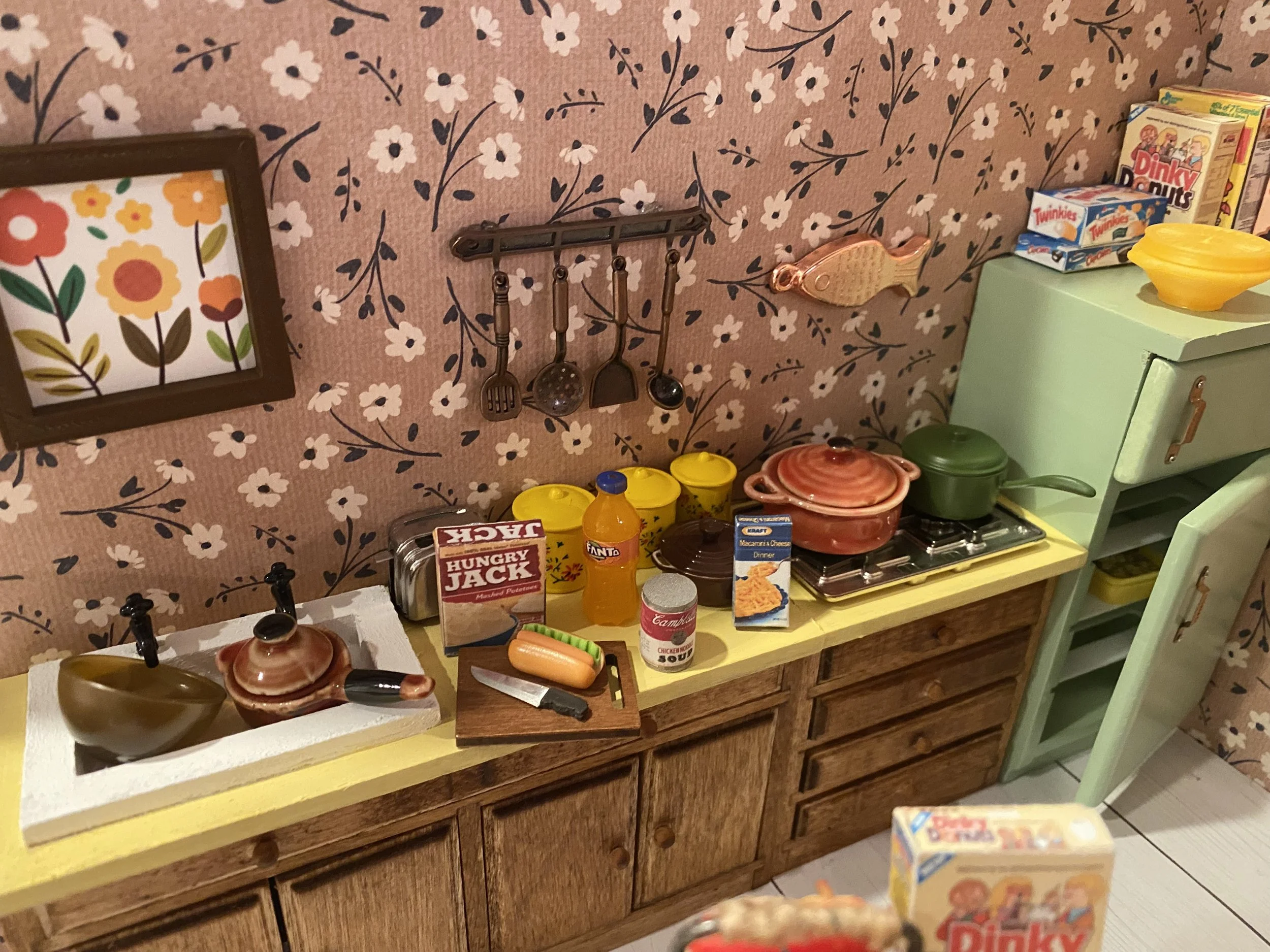 My Miniature 70's Kitchen, Dollhouse 1970 Accessories, 1:12